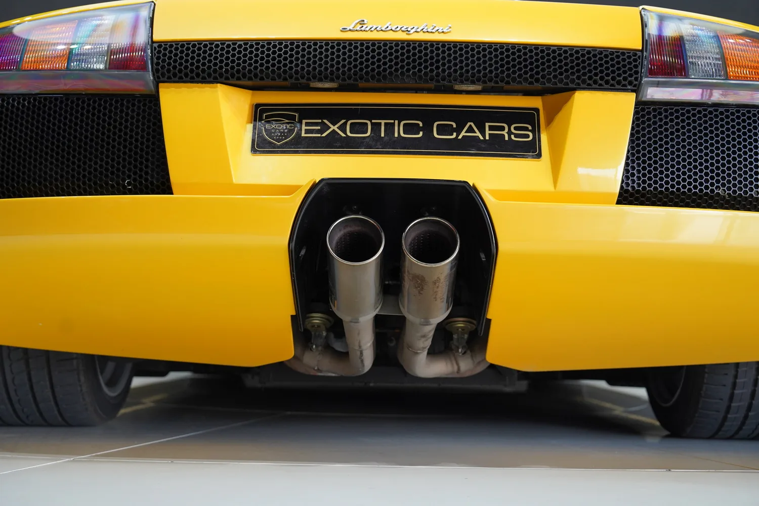 2003 Lamborghini Murciélago, 8/16