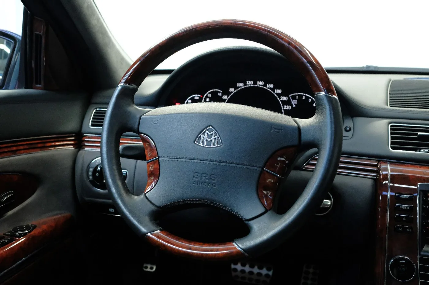 2003 Maybach 57 offered by a specialist dealer in Nuremberg, Germany, photo 13 of 15