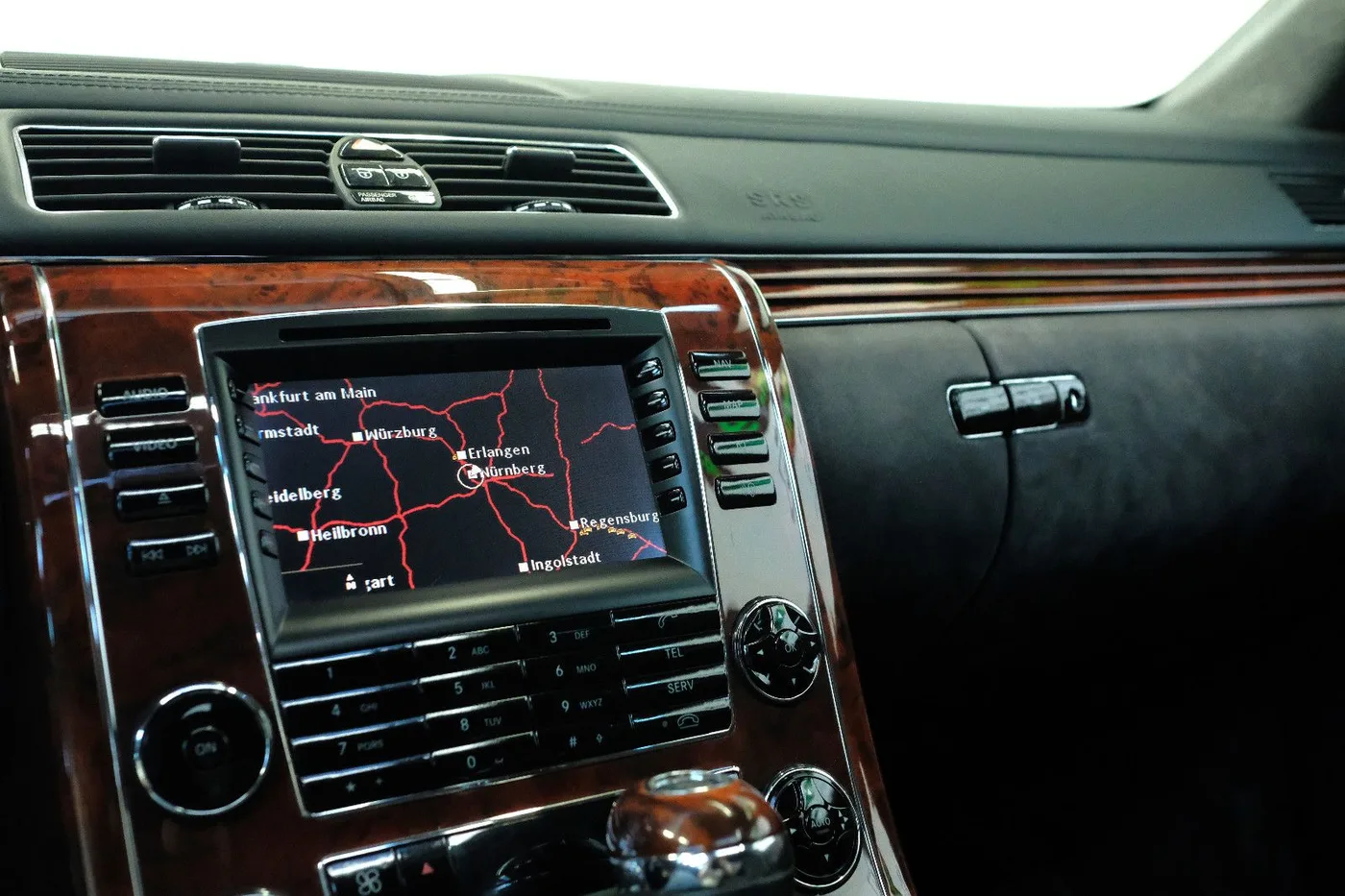 2003 Maybach 57 offered by a specialist dealer in Nuremberg, Germany, photo 15 of 15