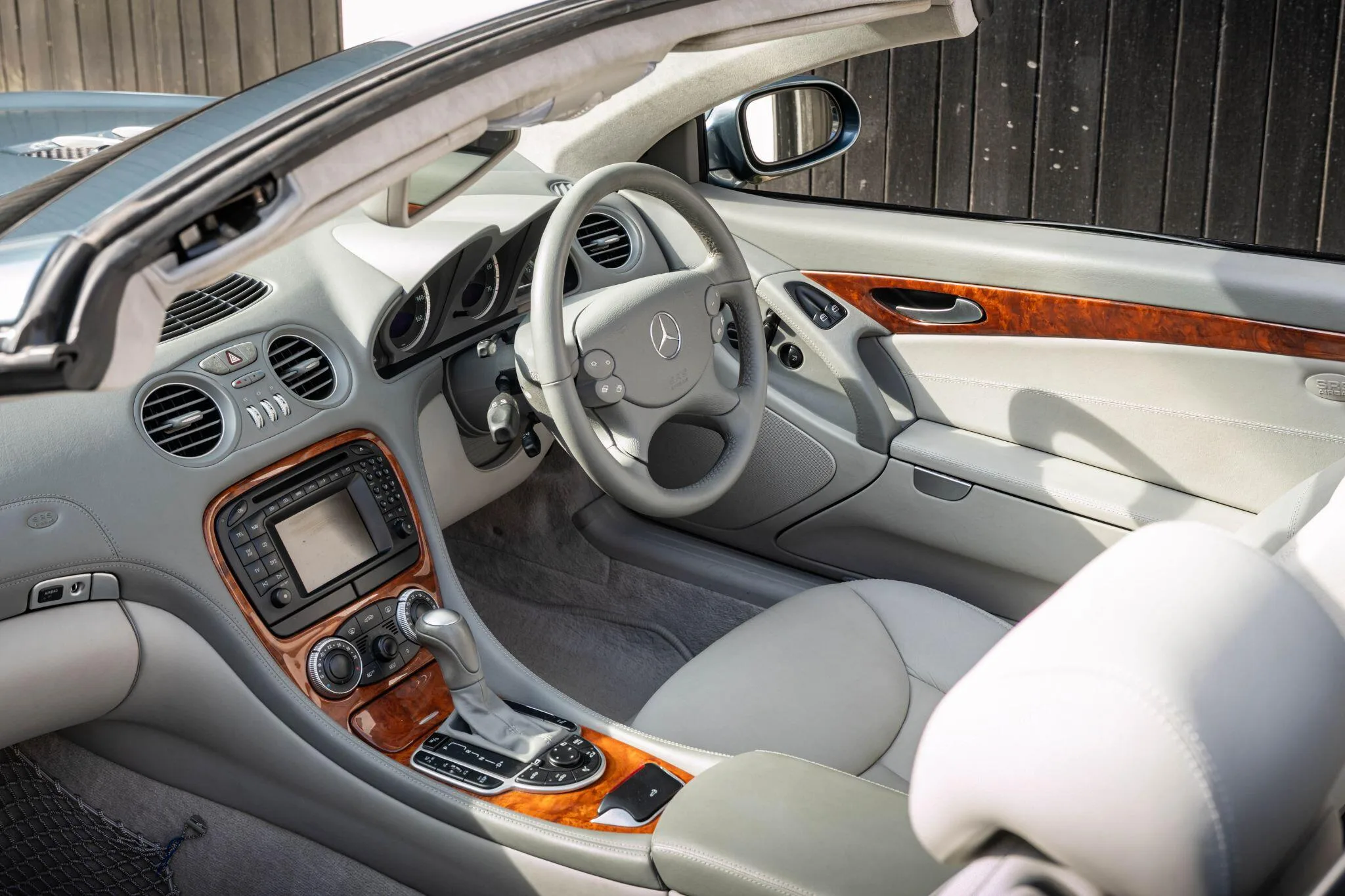 2003 Mercedes-Benz SL 500, 29/30