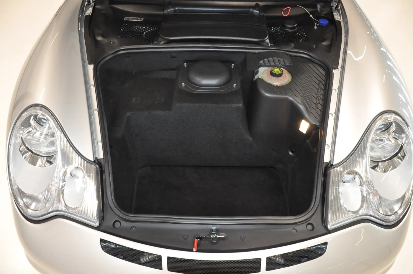 2003 Porsche 911 GT3 Clubsport proposée par un négociant en voitures de collection à Alkmaar, Pays-Bas, photo 10 sur 15