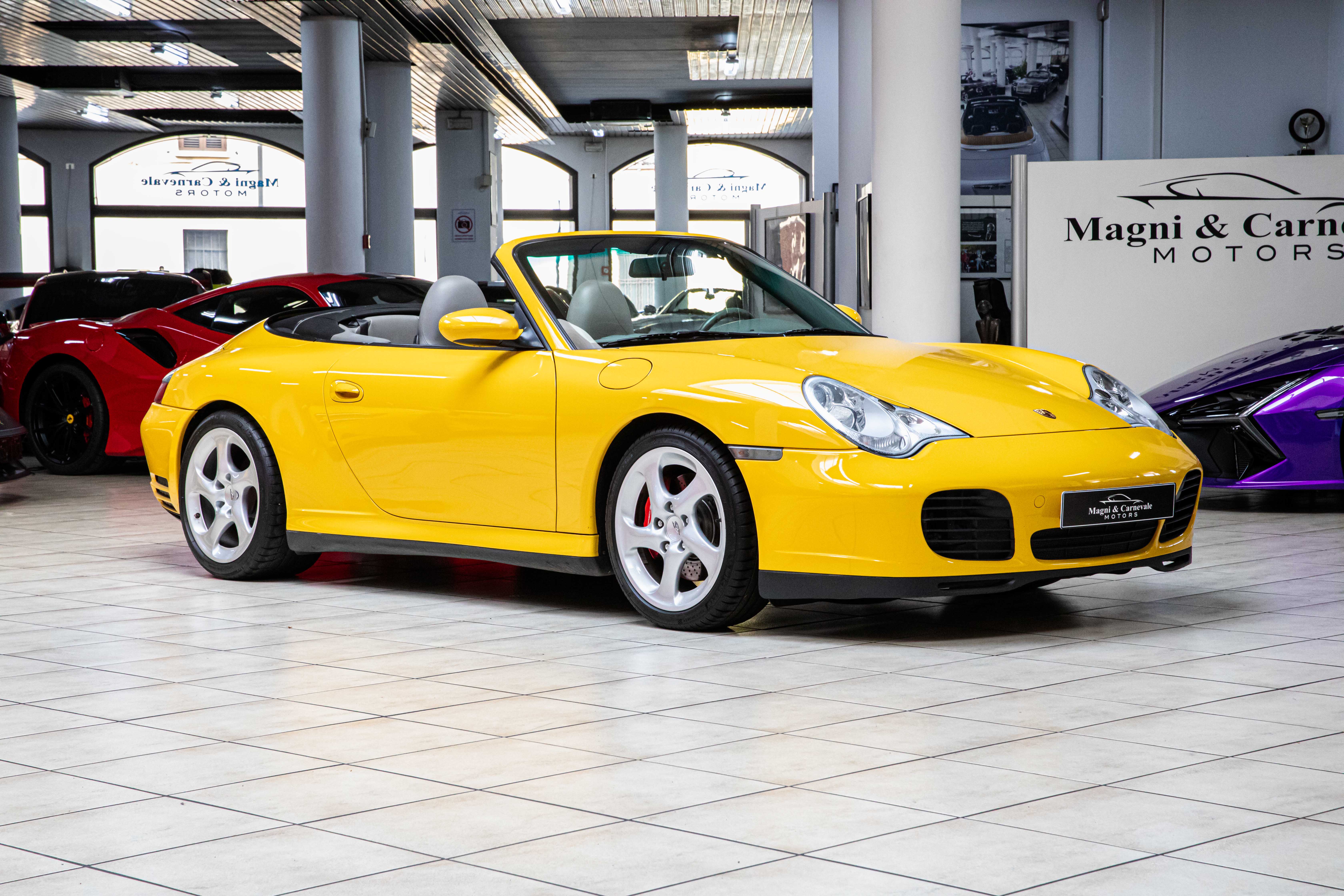 2003 Porsche 911 Carrera 4S Cabriolet offered by a specialist dealer in Milan, Italy, photo 4 of 20