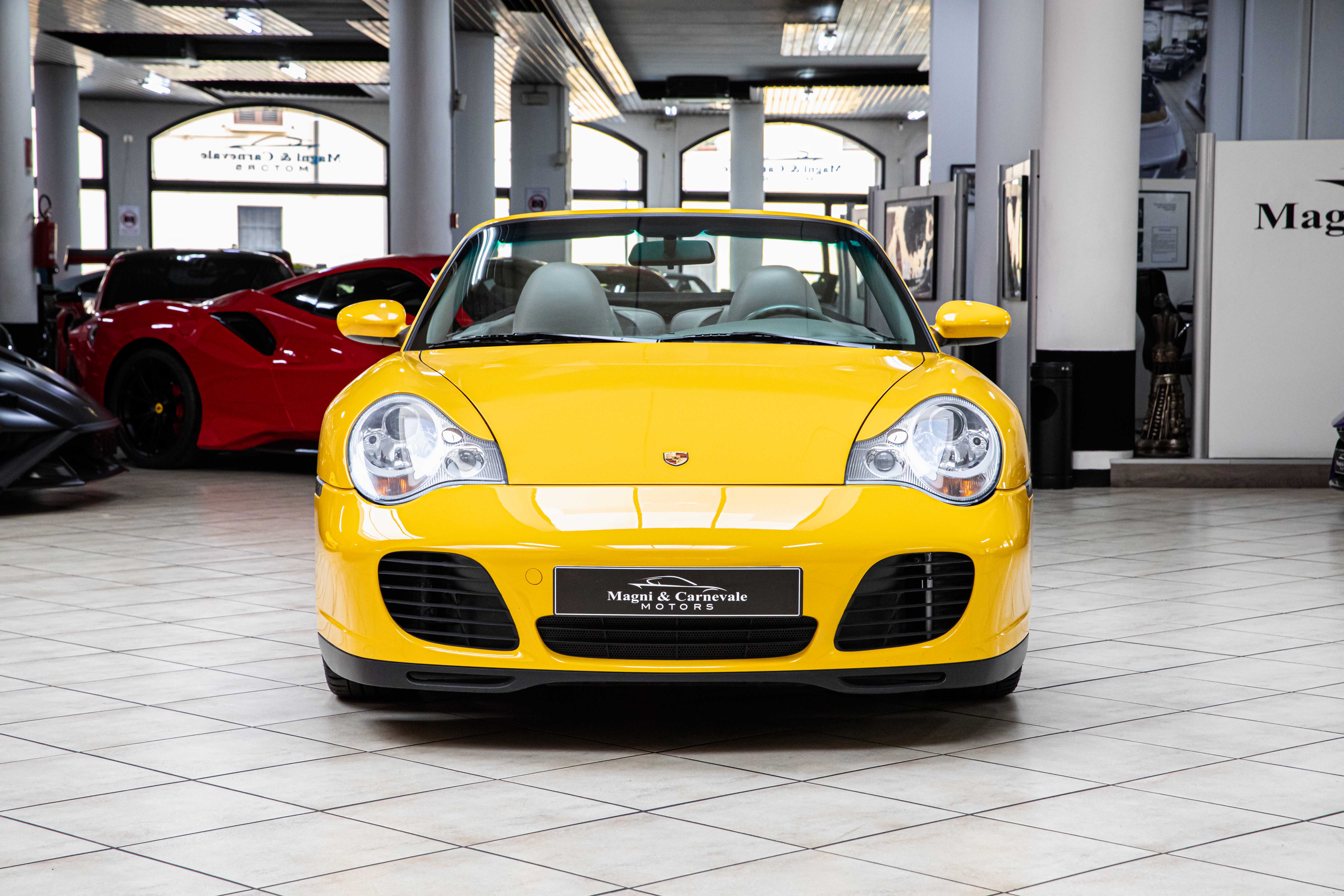 2003 Porsche 911 Carrera 4S Cabriolet offered by a specialist dealer in Milan, Italy, photo 9 of 20