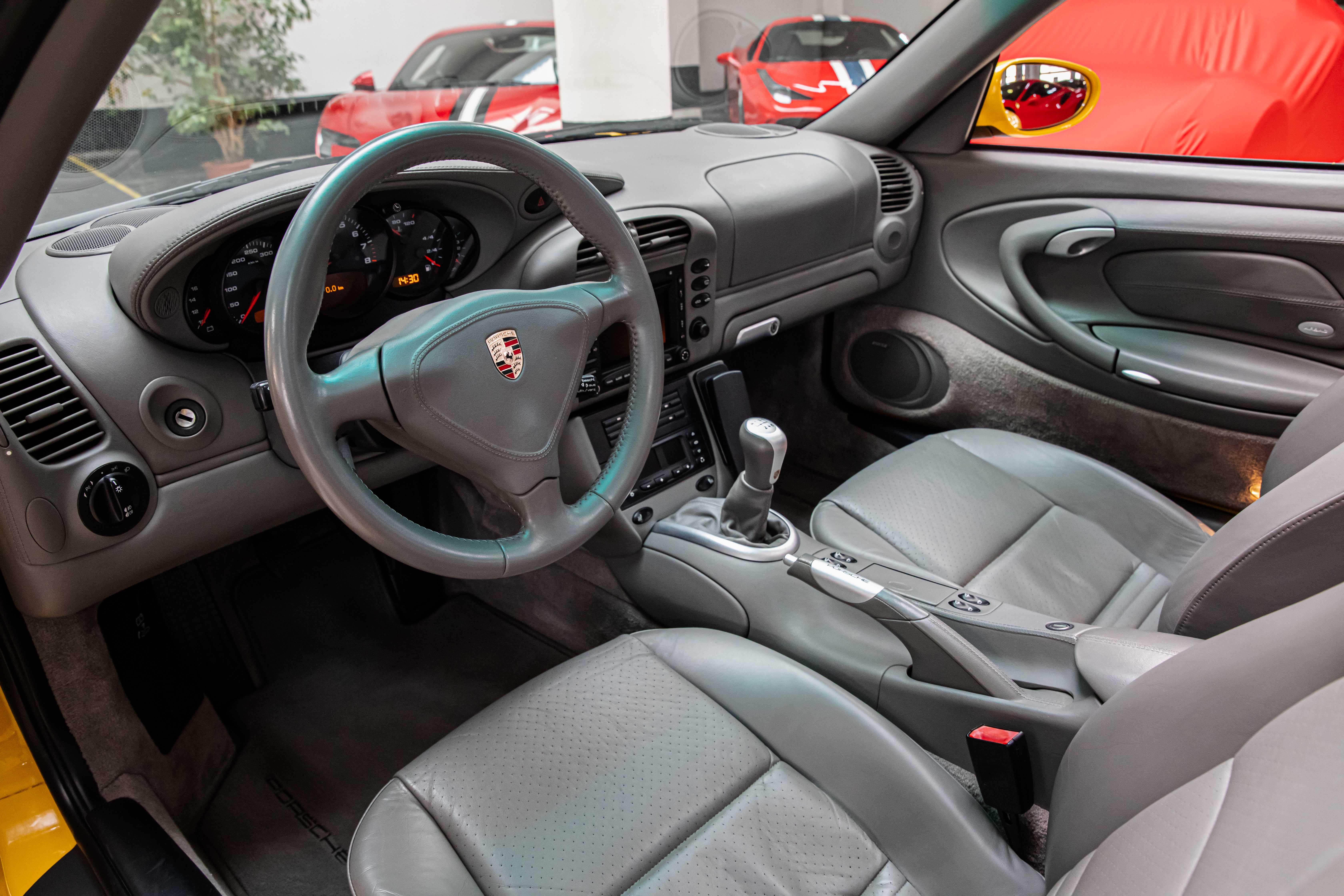 2003 Porsche 911 Carrera 4S Cabriolet offered by a specialist dealer in Milan, Italy, photo 18 of 20