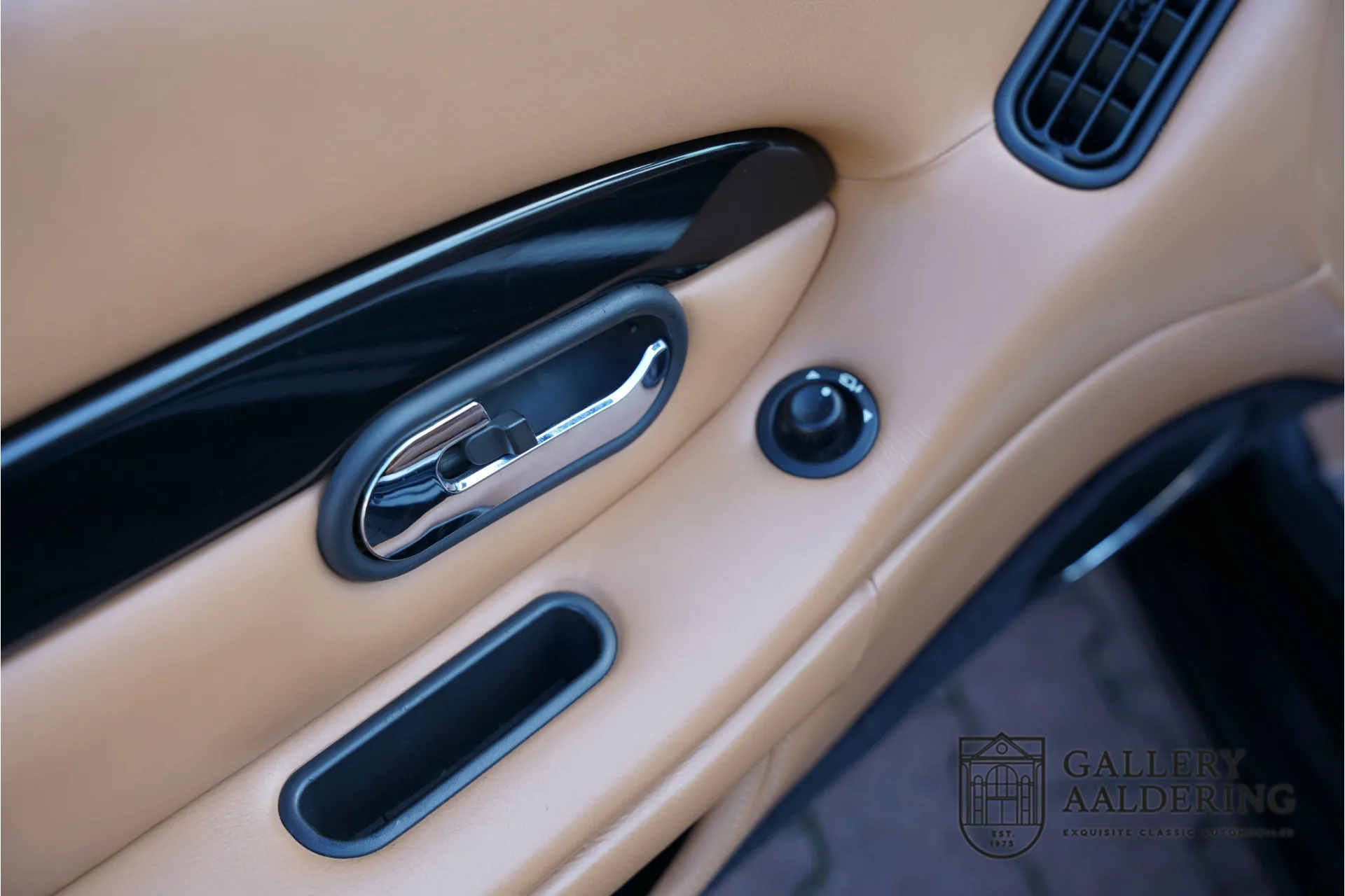 2004 Aston Martin DB AR1 Zagato, 13/30