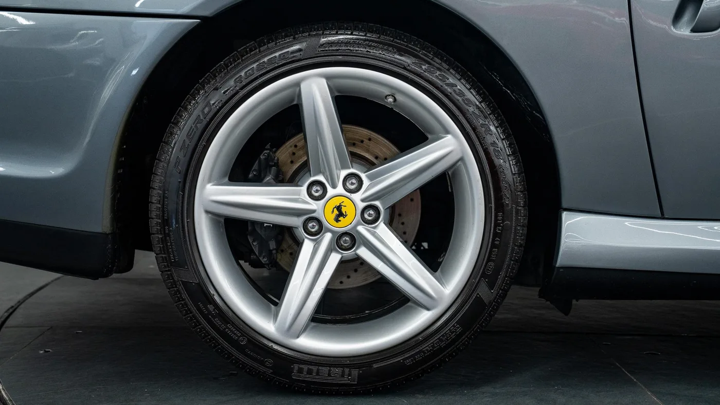 2004 Ferrari 575M Maranello F1 angeboten von einem Fachhändler in Swadlincote, Vereinigtes Königreich, Foto 12 von 15