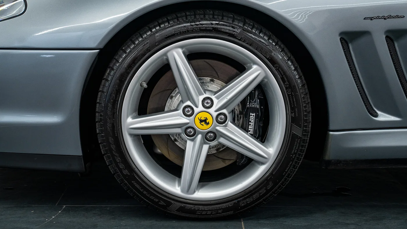 2004 Ferrari 575M Maranello F1 angeboten von einem Fachhändler in Swadlincote, Vereinigtes Königreich, Foto 14 von 15