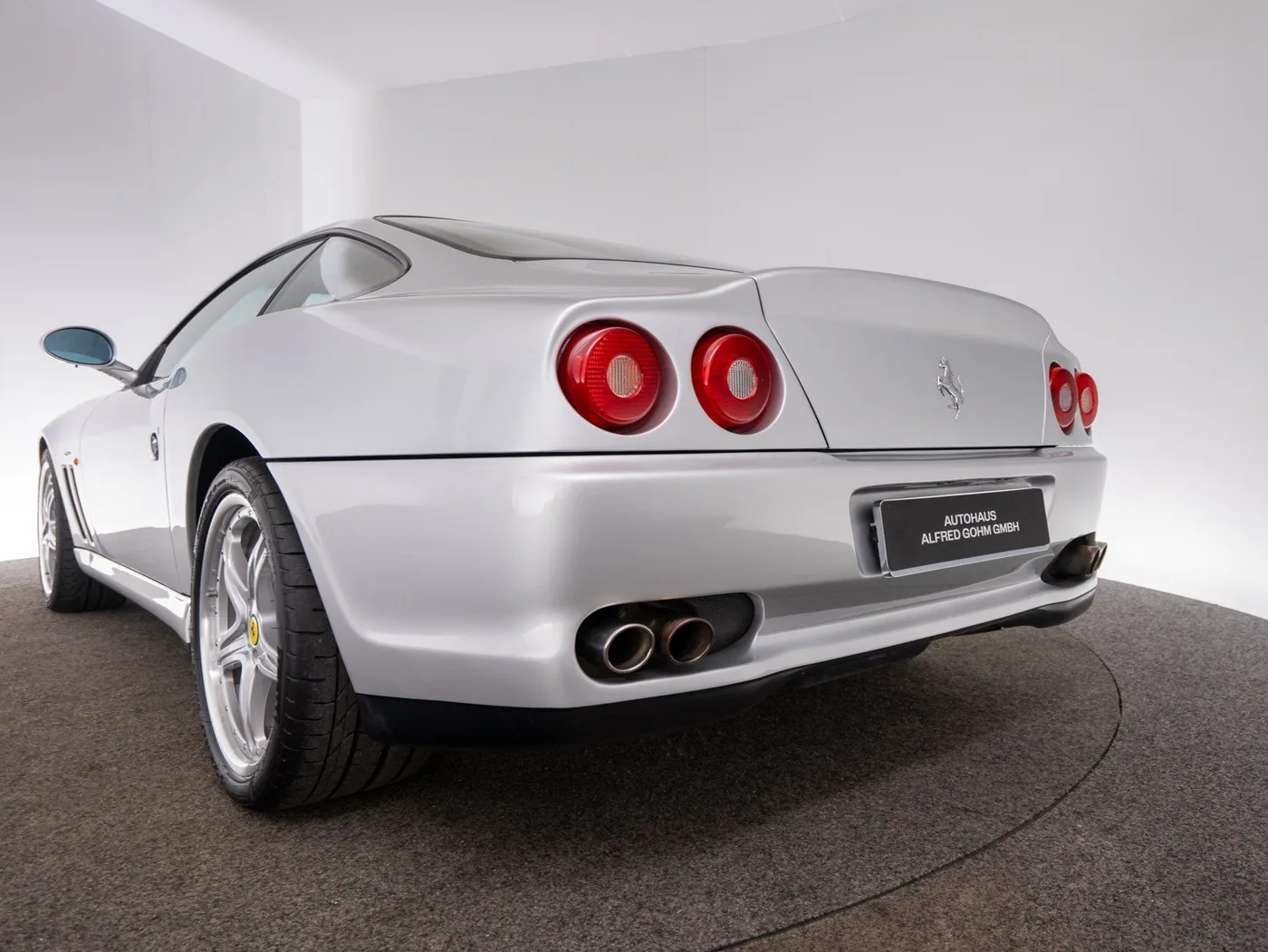 2004 Ferrari 575M Maranello proposée par un concessionnaire spécialisé à Singen, Allemagne, photo 15 sur 15
