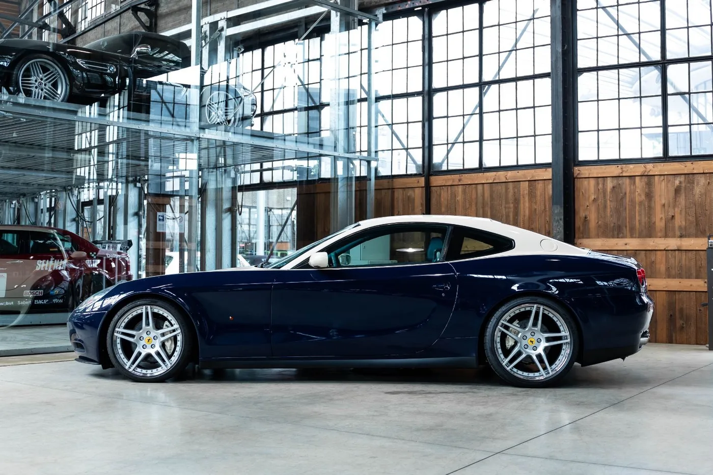 2004 Ferrari 612 Scaglietti proposée par un concessionnaire spécialisé à Neuss, Allemagne, photo 5 sur 10