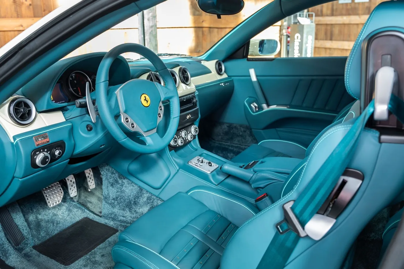 2004 Ferrari 612 Scaglietti proposée par un concessionnaire spécialisé à Neuss, Allemagne, photo 8 sur 10