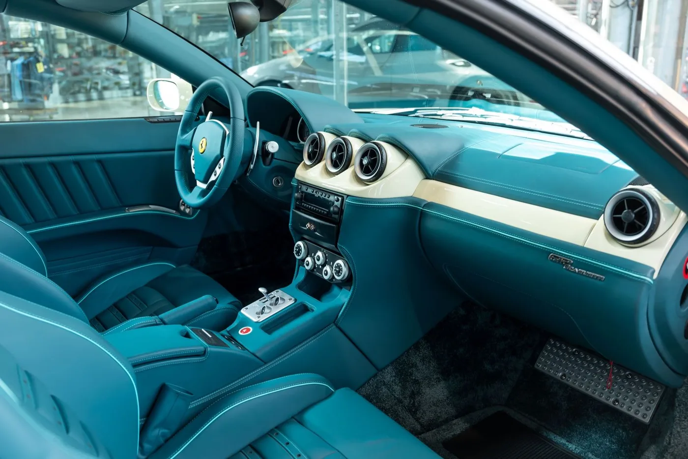 2004 Ferrari 612 Scaglietti proposée par un concessionnaire spécialisé à Neuss, Allemagne, photo 9 sur 10