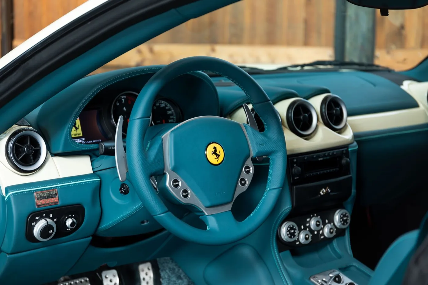 2004 Ferrari 612 Scaglietti proposée par un concessionnaire spécialisé à Neuss, Allemagne, photo 10 sur 10