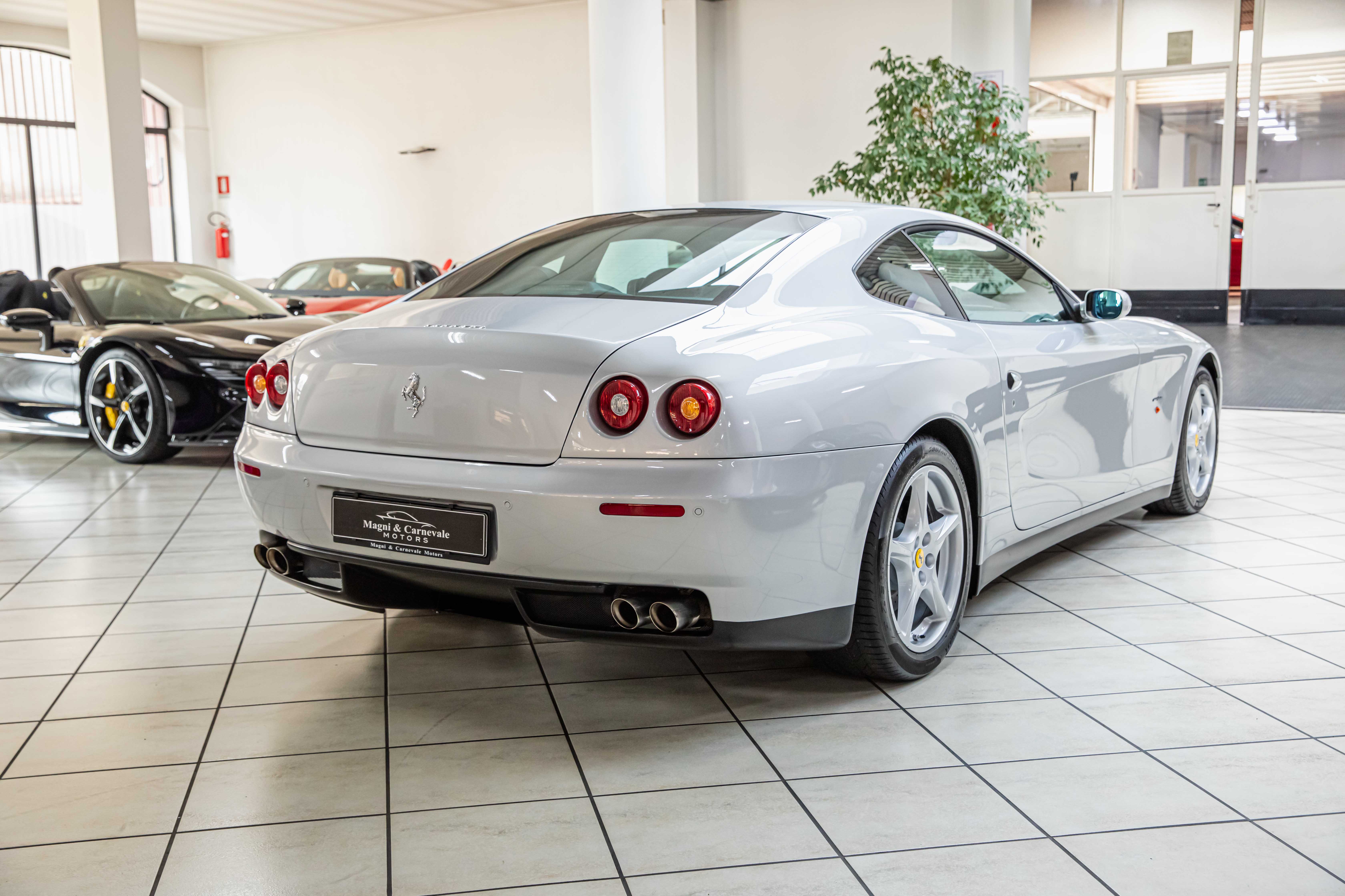 2004 Ferrari 612 Scaglietti manual angeboten von einem Fachhändler in Milan, Italien, Foto 12 von 18