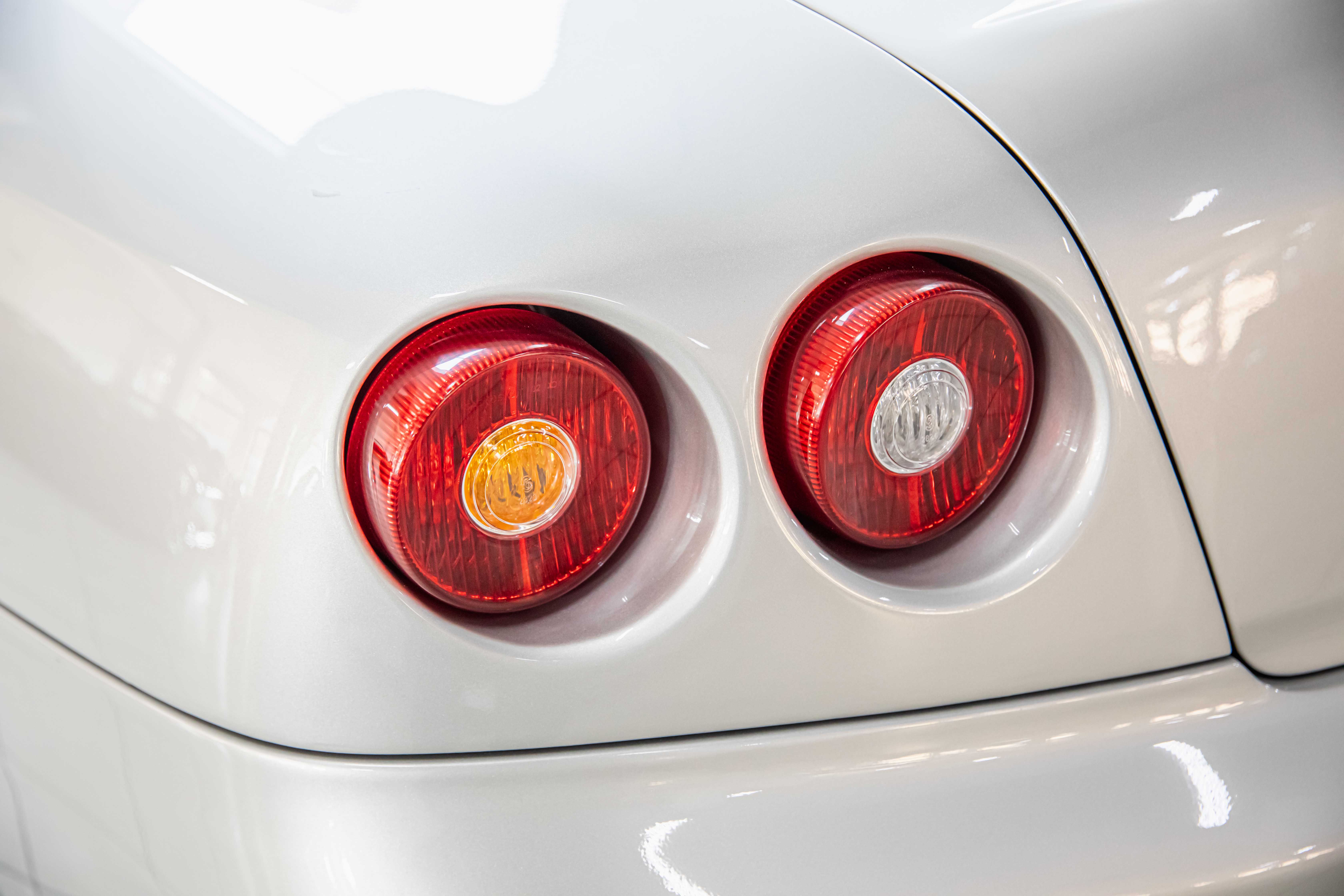 2004 Ferrari 612 Scaglietti manual angeboten von einem Fachhändler in Milan, Italien, Foto 13 von 18