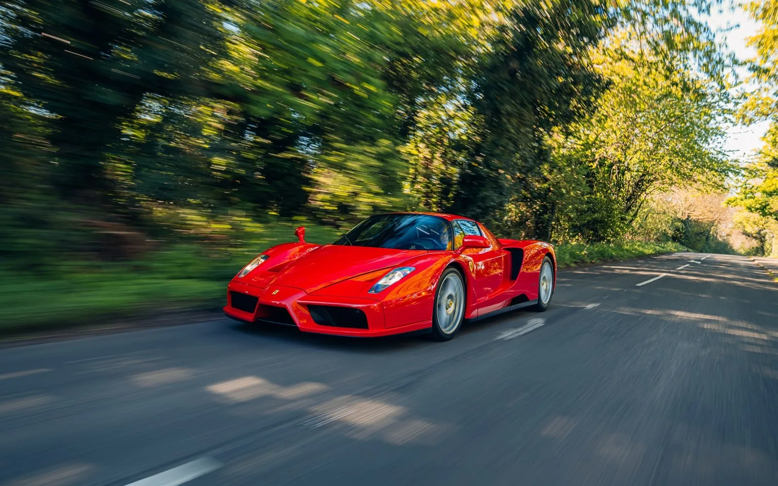 2004 Ferrari Enzo angeboten von einem Fachhändler in Chorleywood, Vereinigtes Königreich, Hauptfoto
