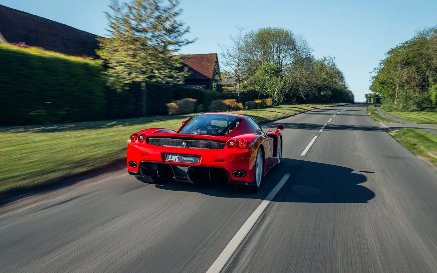 2004 Ferrari Enzo angeboten von einem Fachhändler in Chorleywood, Vereinigtes Königreich, Foto 2 von 15