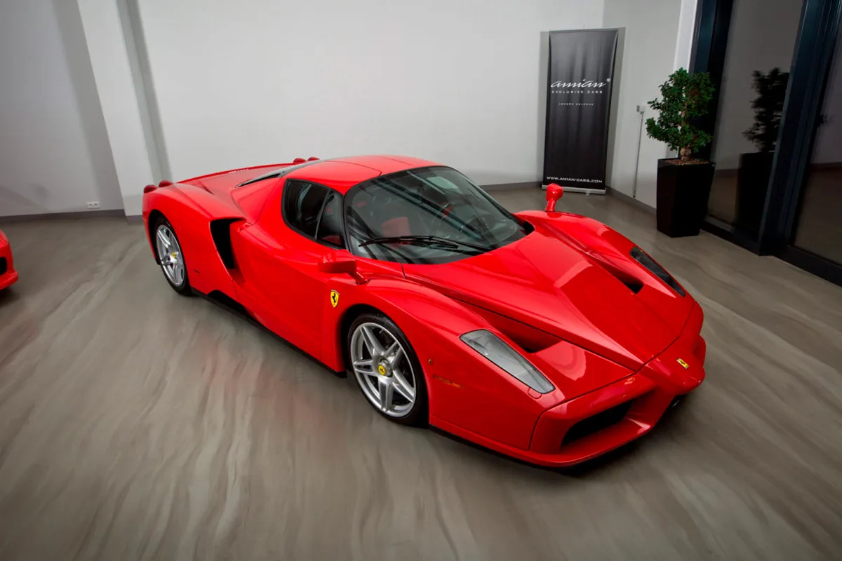 2004 Ferrari Enzo Rosso Corsa offered by a specialist dealer in Cologne, Germany, photo 2 of 24