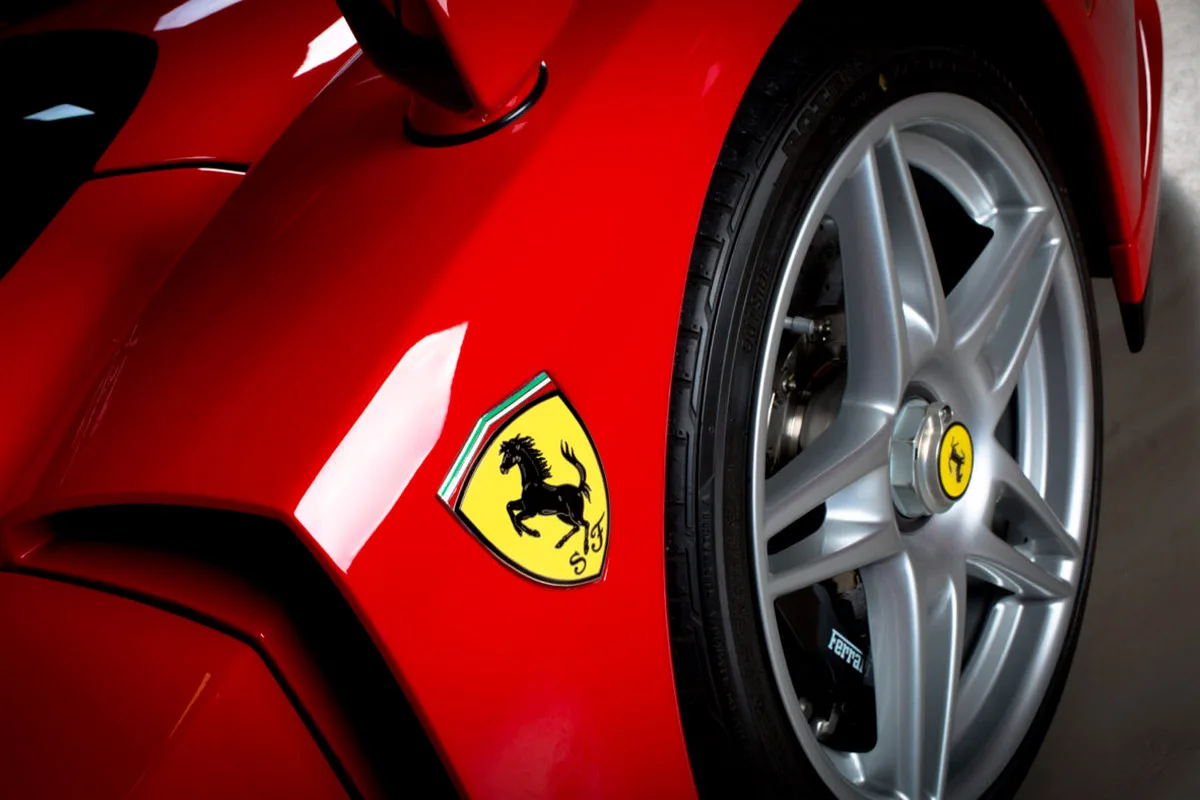 2004 Ferrari Enzo Rosso Corsa offered by a specialist dealer in Cologne, Germany, photo 3 of 24