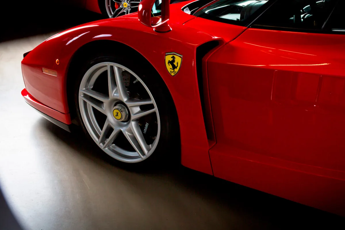 2004 Ferrari Enzo Rosso Corsa offered by a specialist dealer in Cologne, Germany, photo 5 of 24