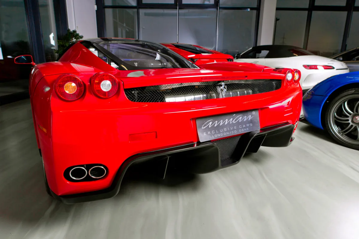2004 Ferrari Enzo Rosso Corsa offered by a specialist dealer in Cologne, Germany, photo 12 of 24