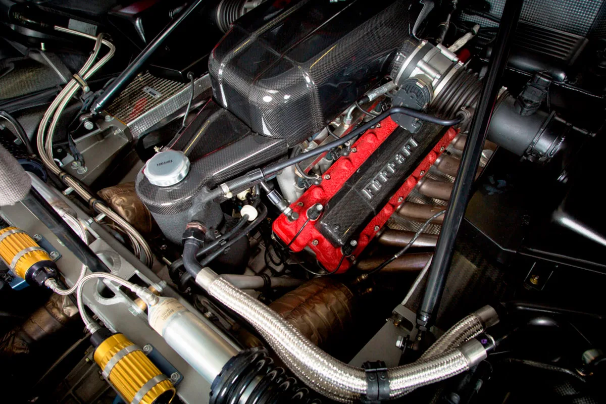 2004 Ferrari Enzo Rosso Corsa offered by a specialist dealer in Cologne, Germany, photo 13 of 24