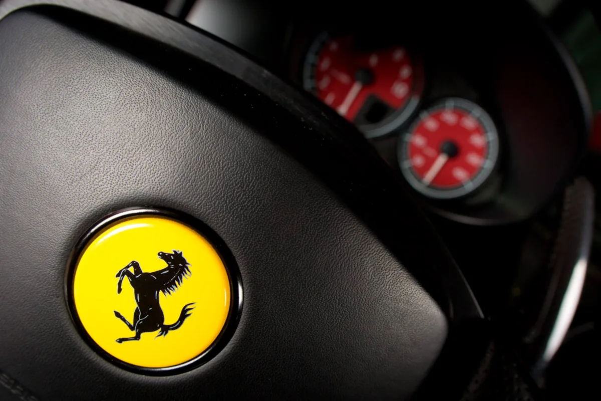 2004 Ferrari Enzo Rosso Corsa offered by a specialist dealer in Cologne, Germany, photo 20 of 24