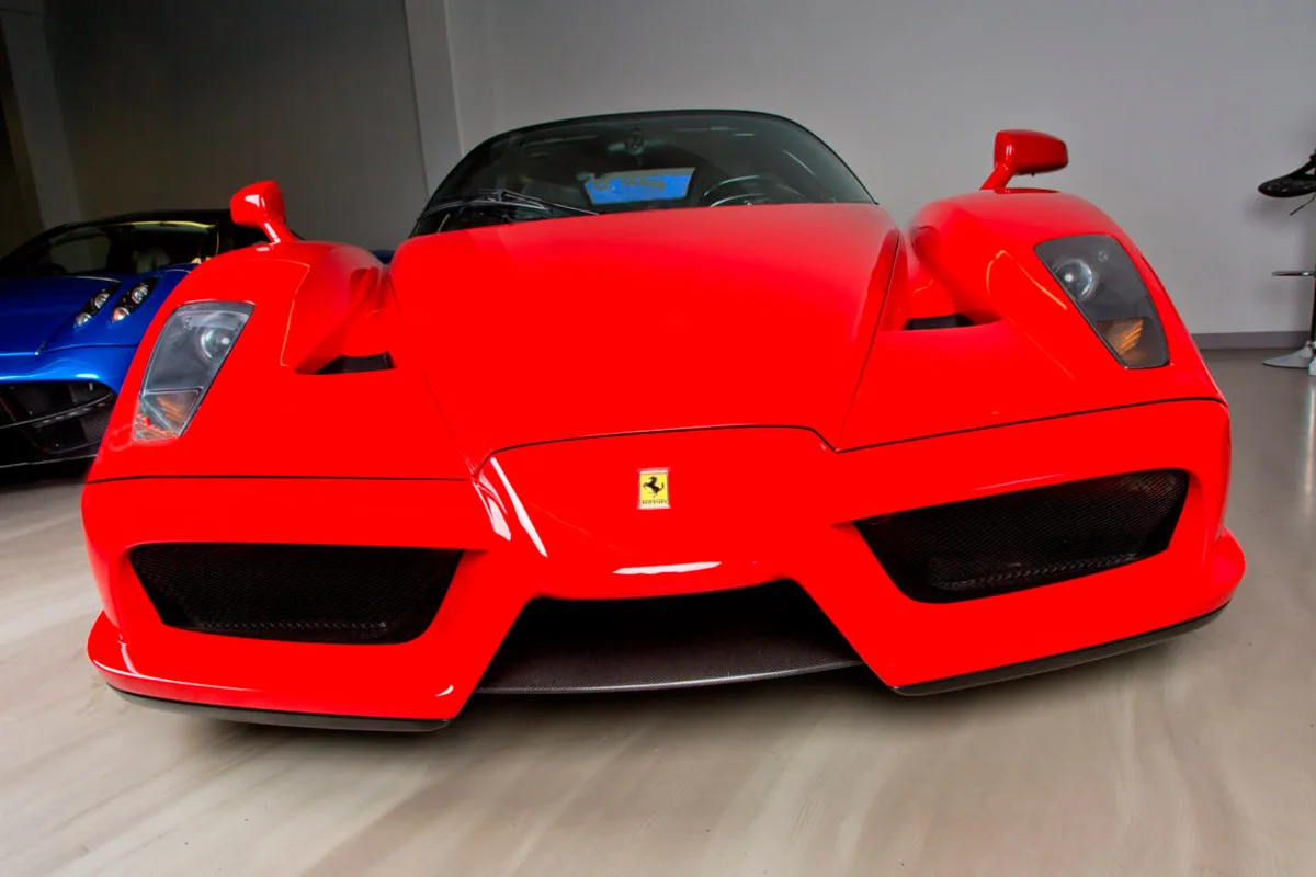 2004 Ferrari Enzo Rosso Corsa offered by a specialist dealer in Cologne, Germany, photo 24 of 24