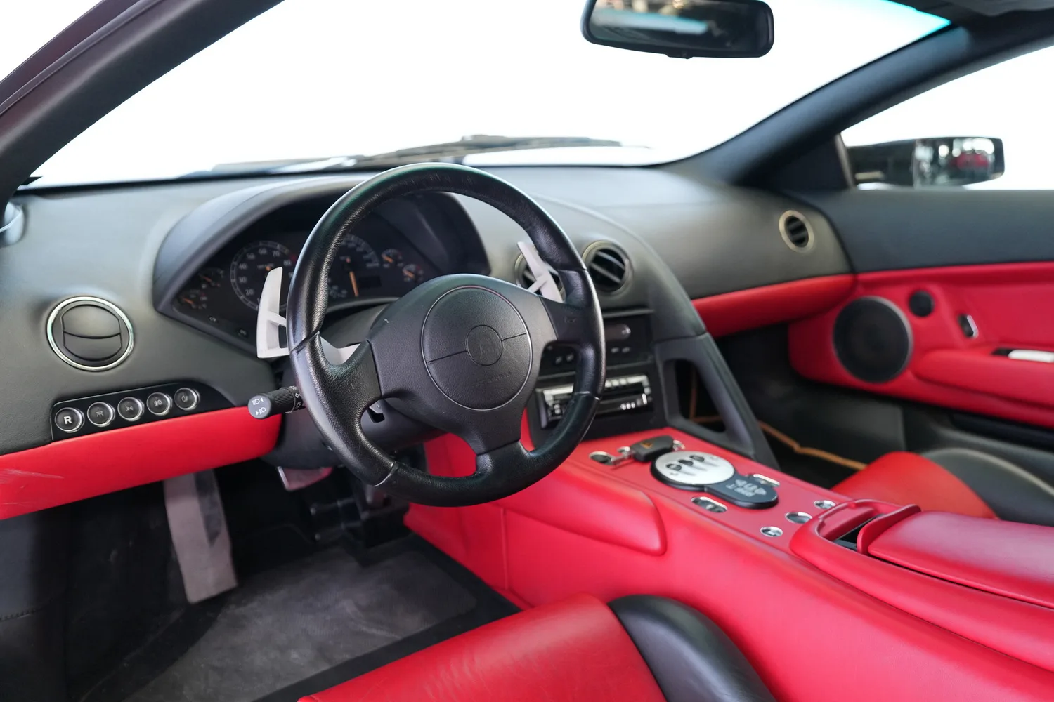 2004 Lamborghini Murciélago, 2/13