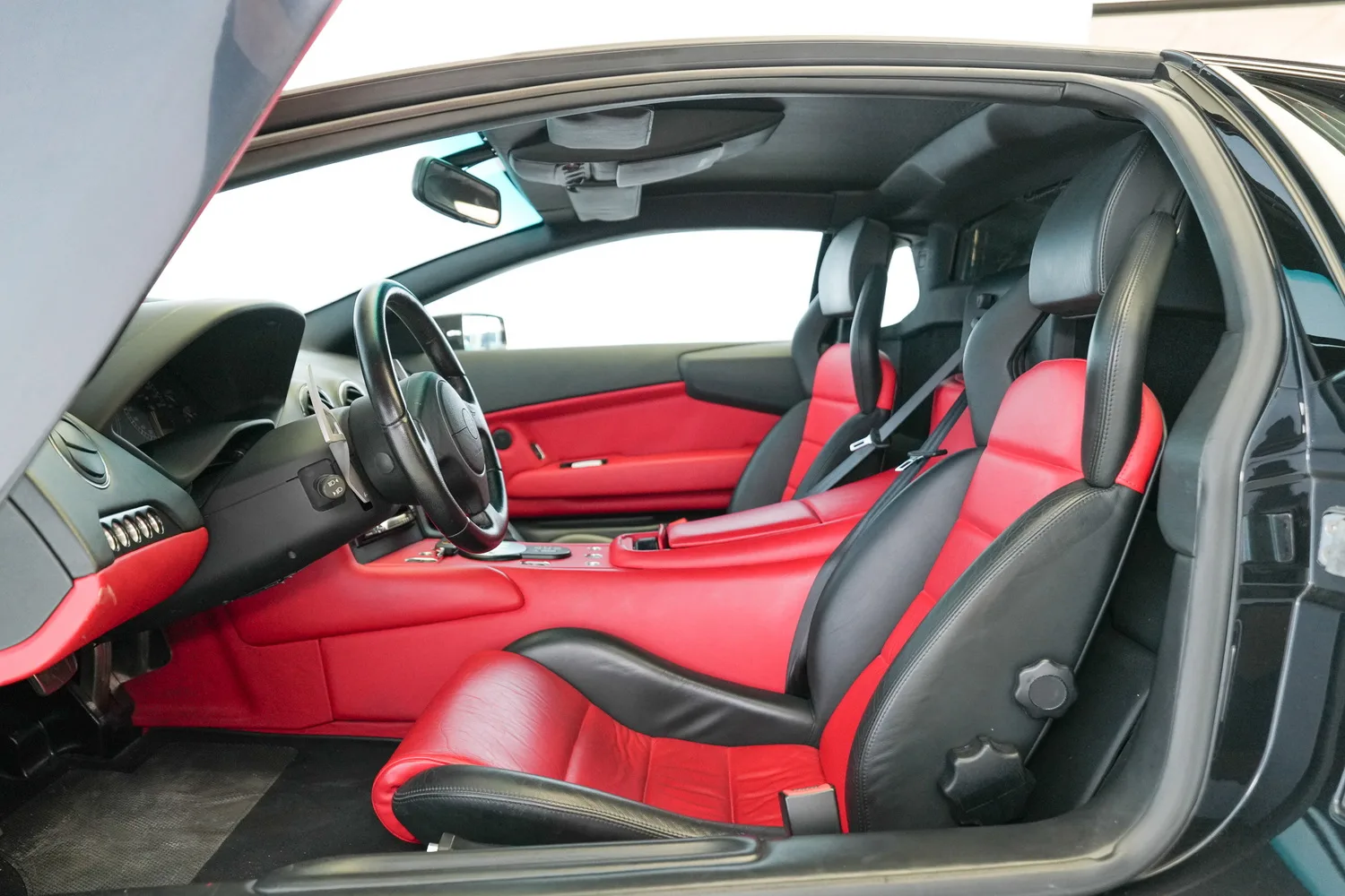 2004 Lamborghini Murciélago, 3/13