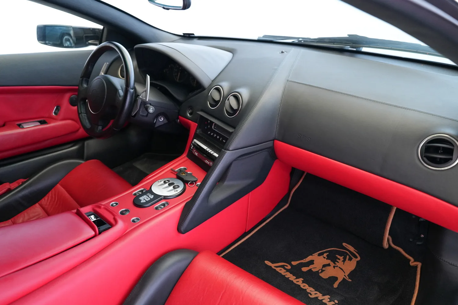 2004 Lamborghini Murciélago, 6/13