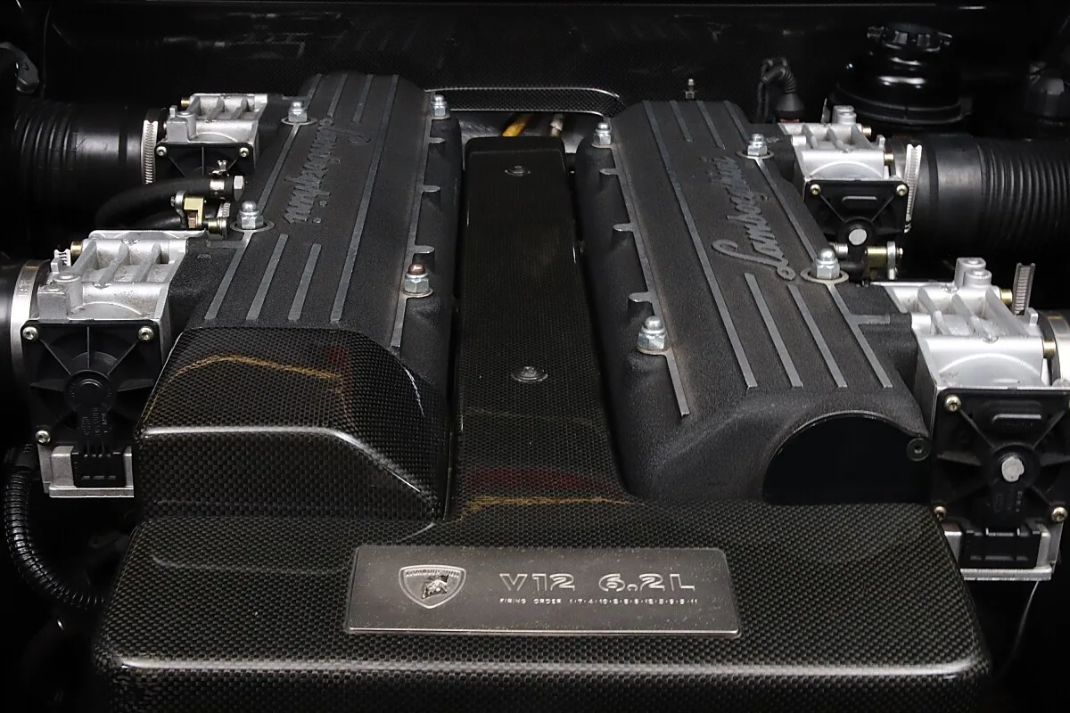 2004 Lamborghini Murciélago offered by a specialist dealer in Unterweitersdorf, Austria, photo 9 of 15