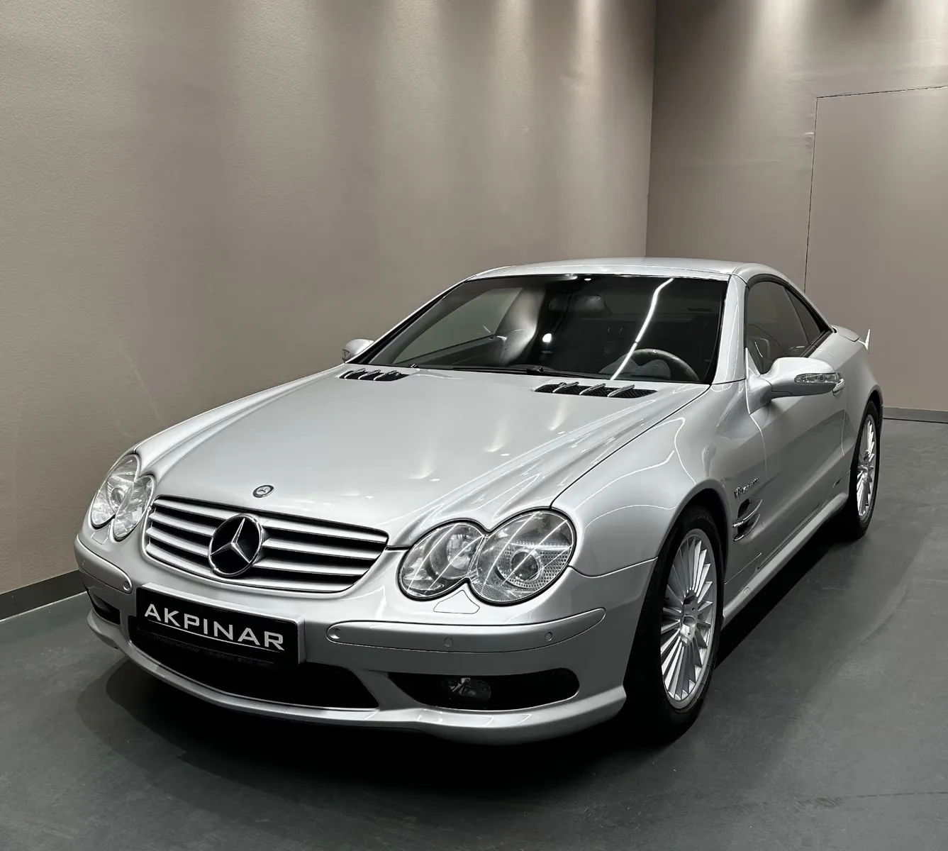 2004 Mercedes-AMG SL 55, 3/25