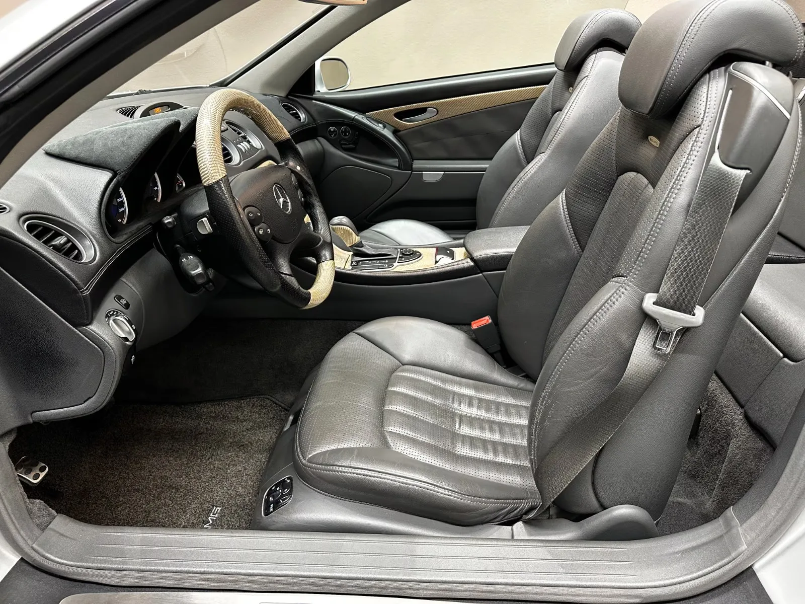 2004 Mercedes-AMG SL 55, 14/25