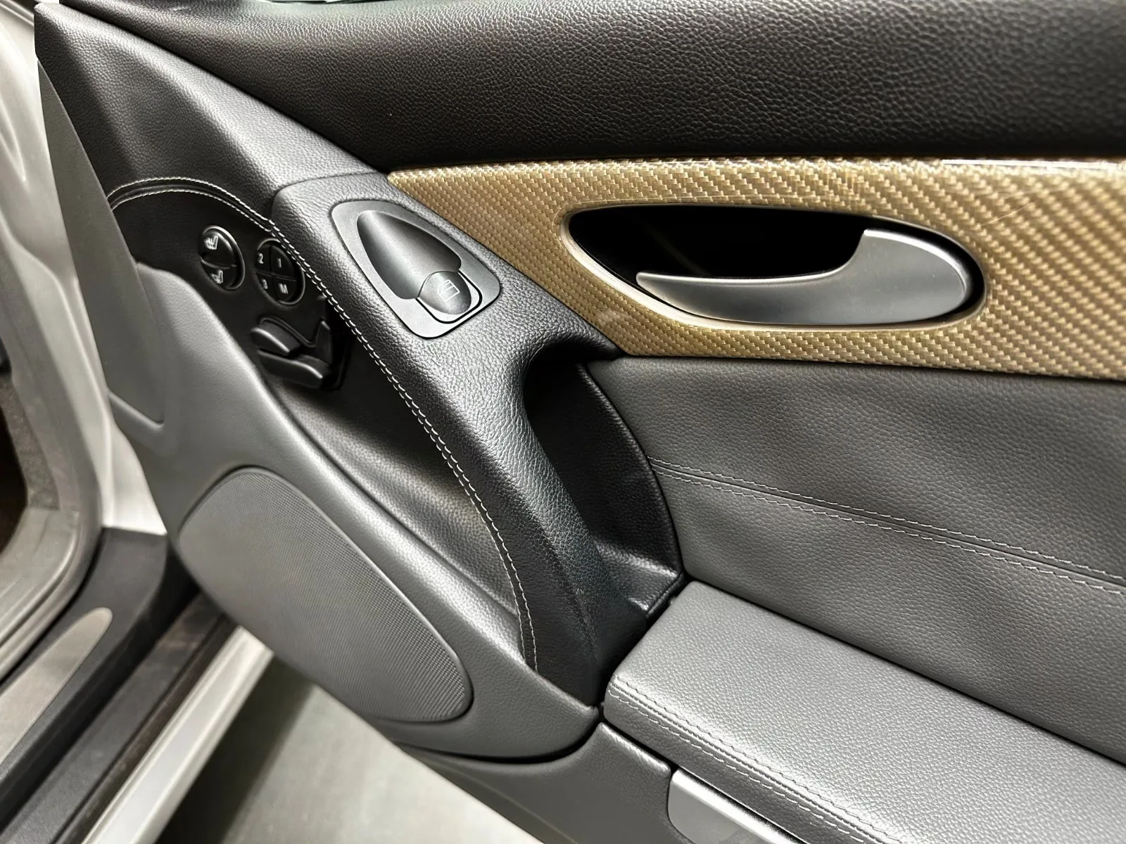 2004 Mercedes-AMG SL 55, 23/25