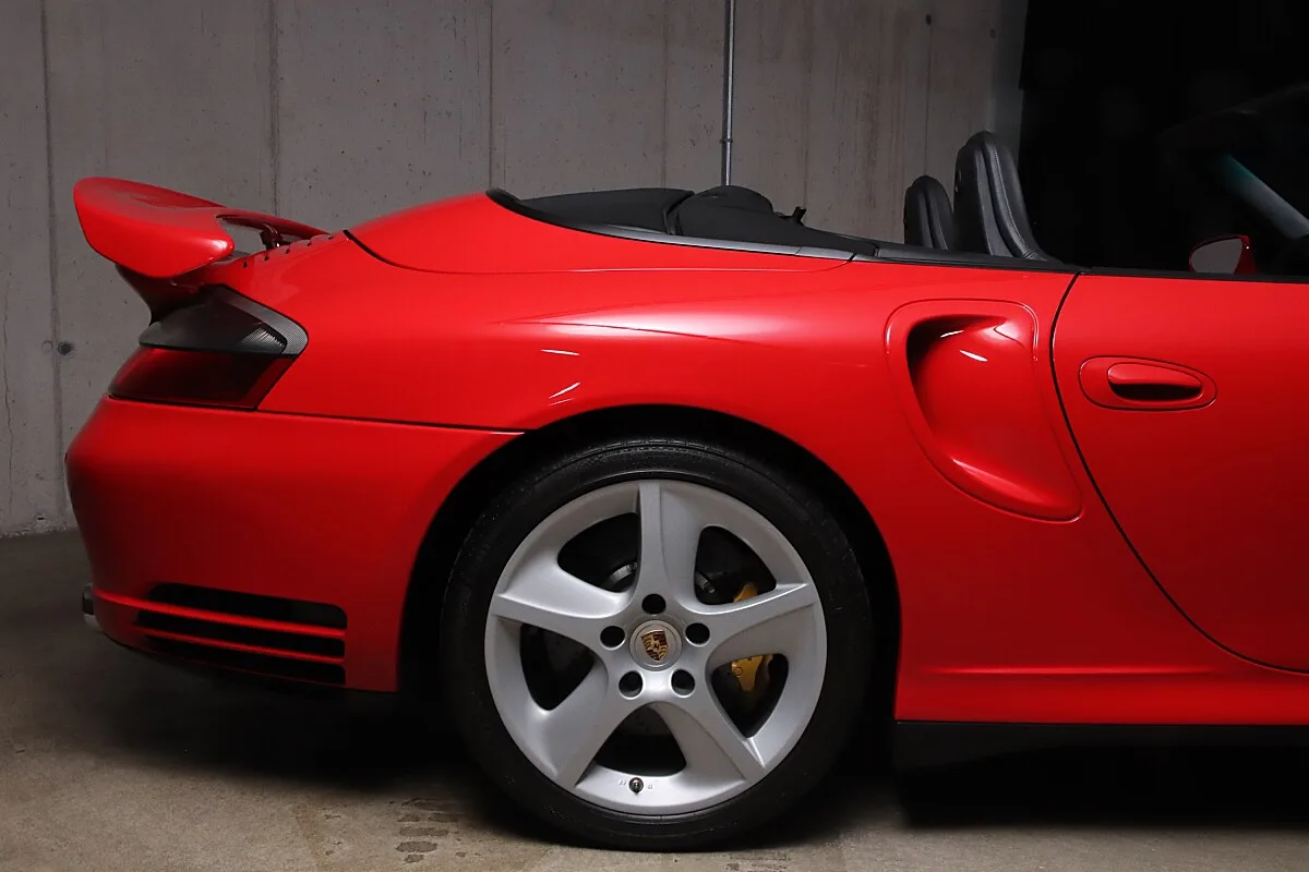 2004 Porsche 911 Turbo Cabriolet Porsche Exclusive offered by a specialist dealer in Unterweitersdorf, Austria, photo 13 of 15