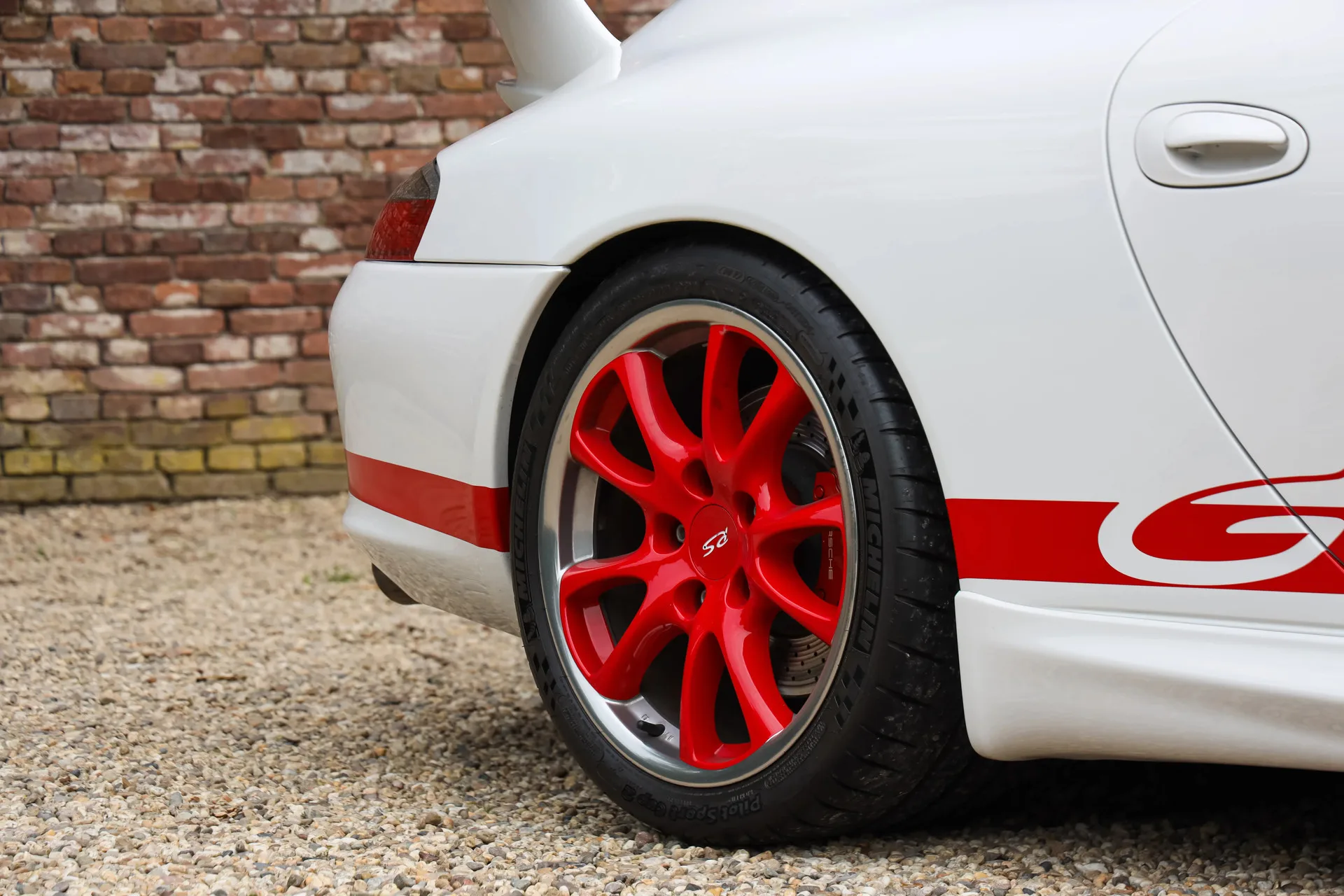 2004 Porsche 911 GT3 RS 996, 12/30