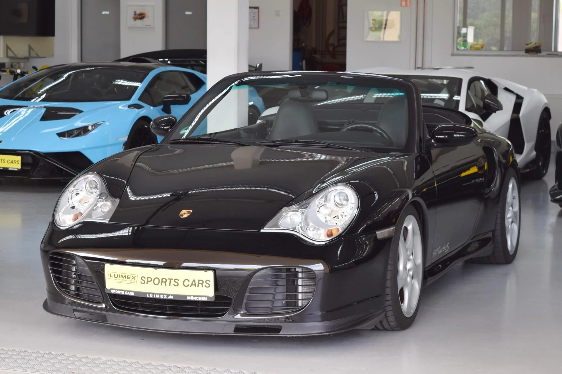 2004 Porsche 911 Turbo S offered by a specialist dealer in Pfaffenhofen an der Ilm, Germany, main photo