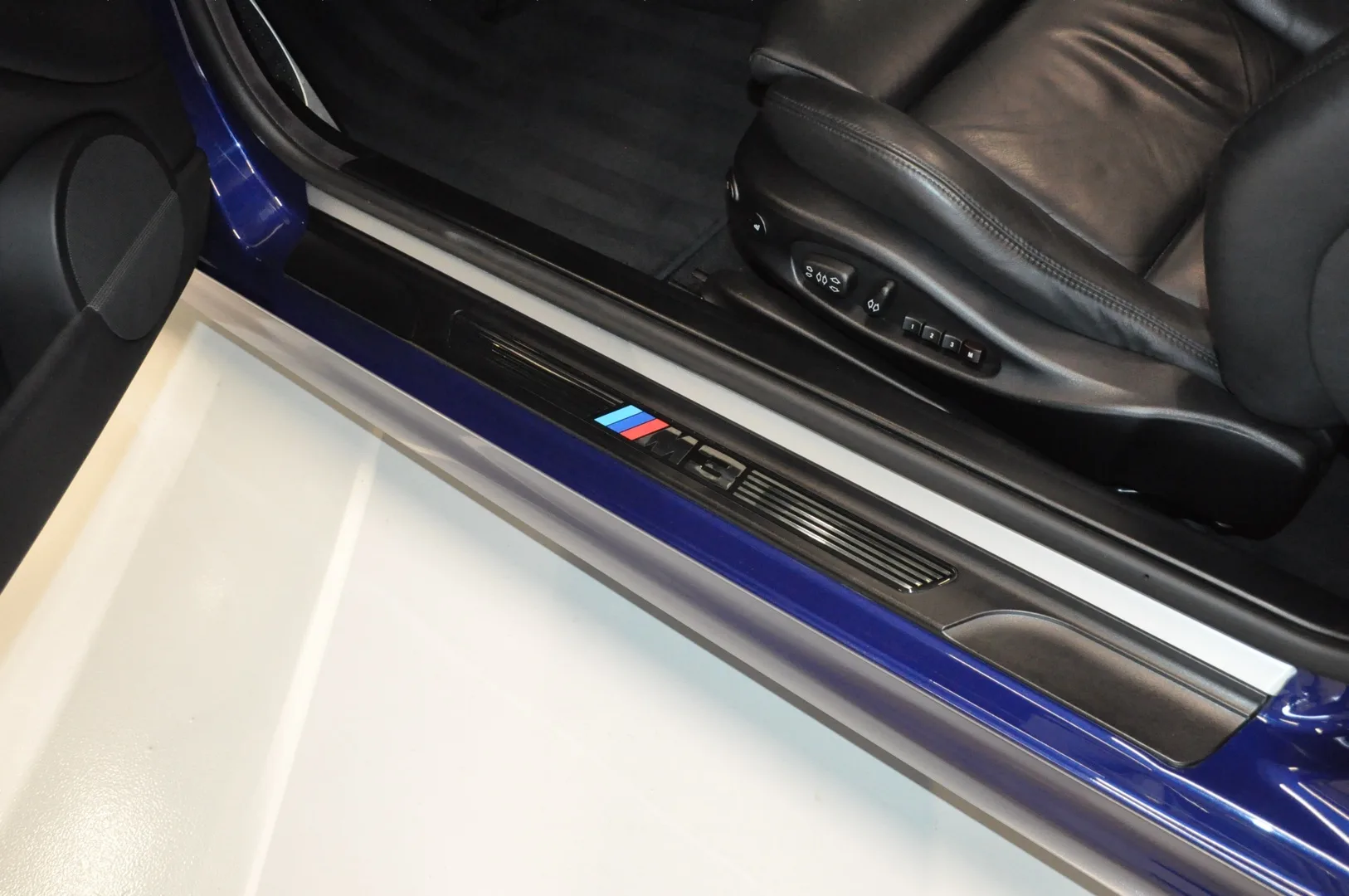 2005 BMW M3 CS, 8/30