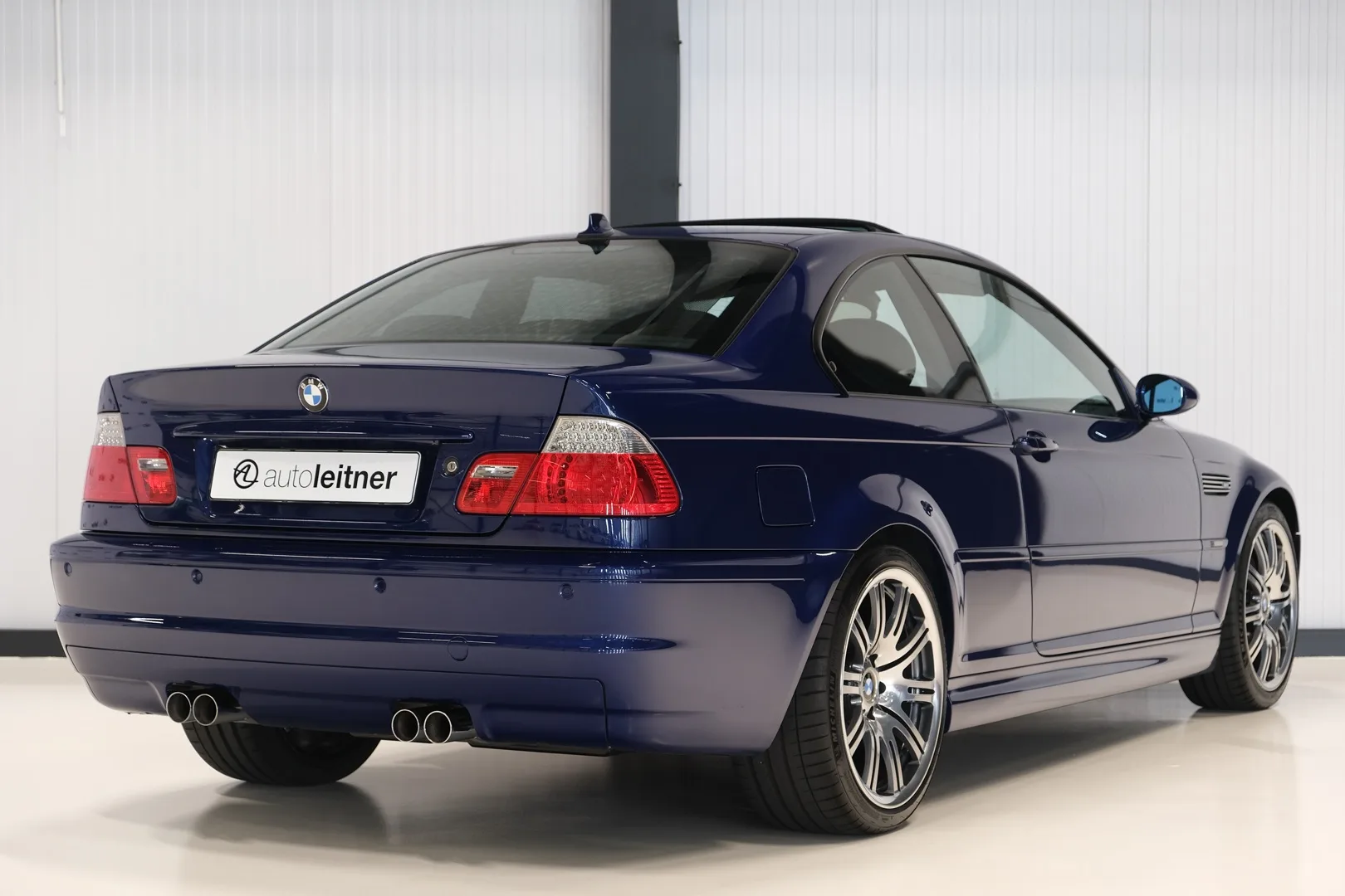 2005 BMW M3 CS, 17/30