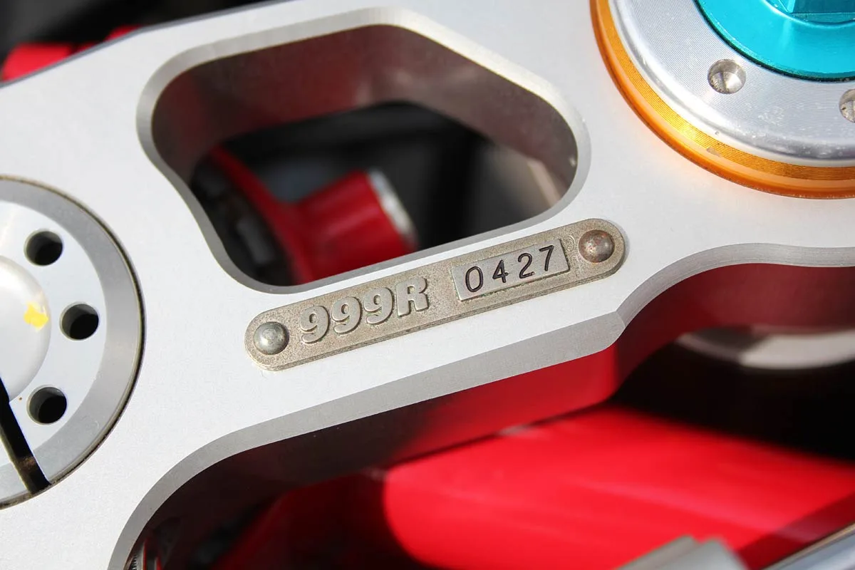 2005 Ducati 999R, 6/23