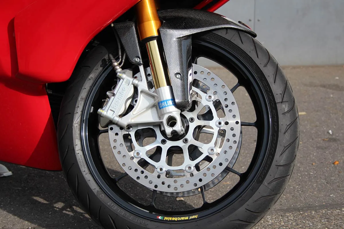 2005 Ducati 999R, 22/23