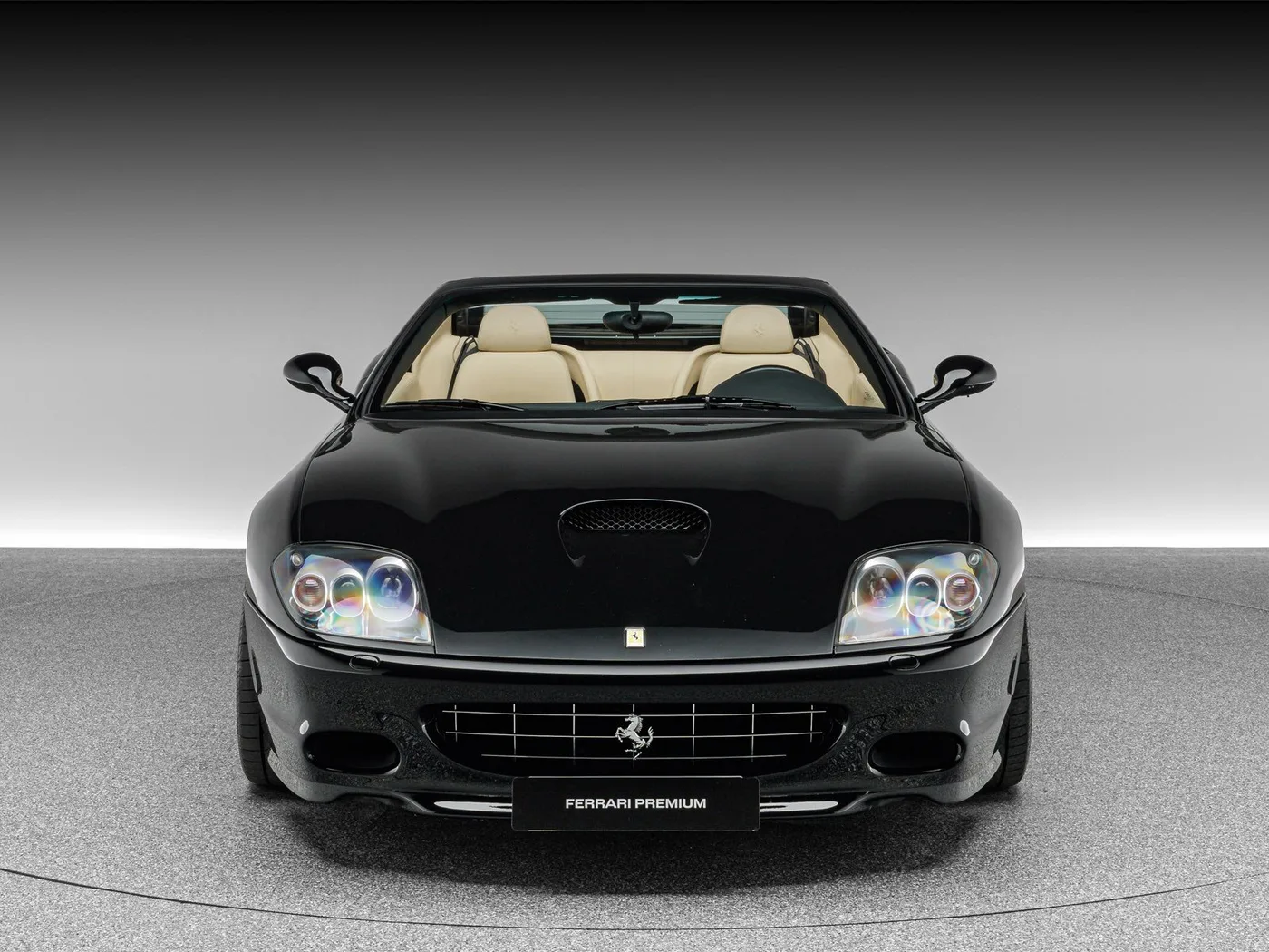 2005 Ferrari 575 Superamerica angeboten von einem Fachhändler in Böblingen, Deutschland, Foto 8 von 15