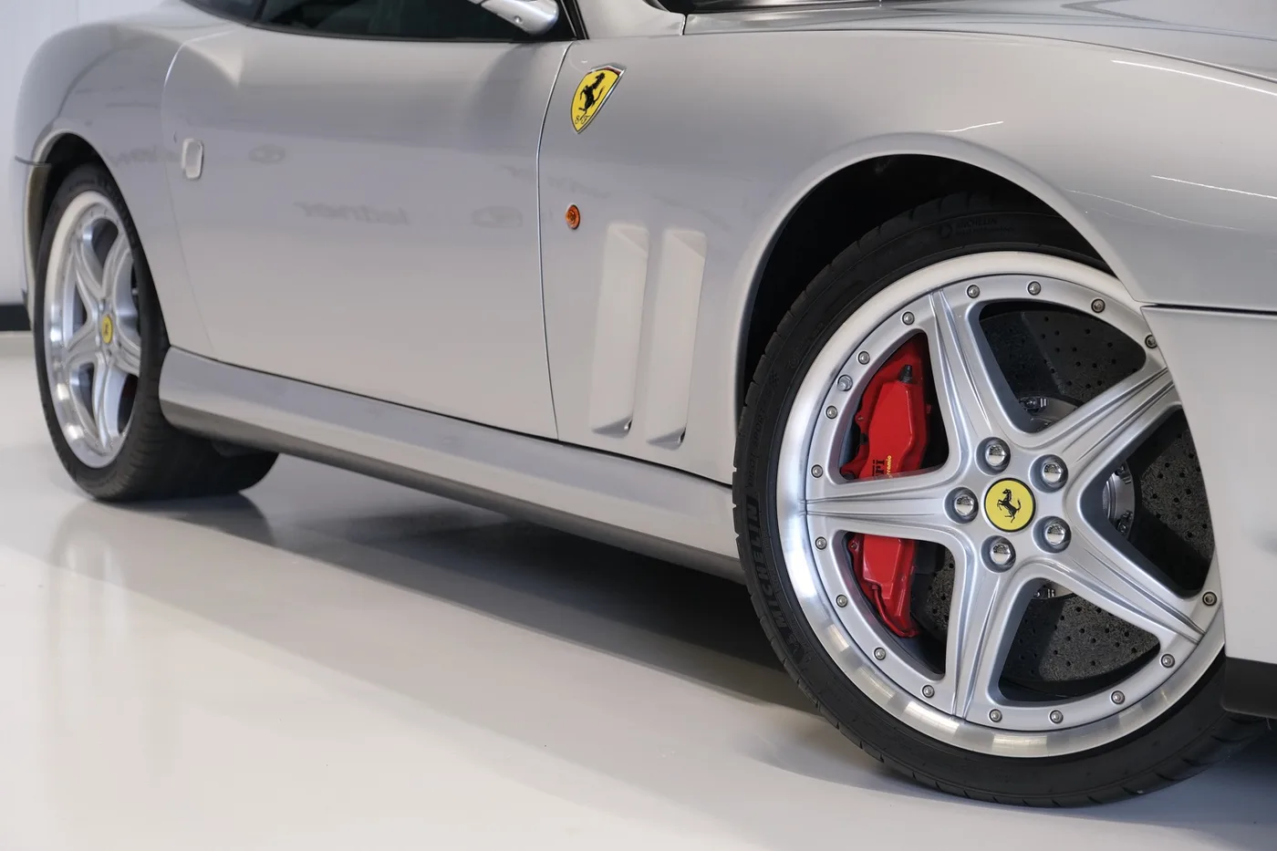 2005 Ferrari 575M Maranello HGTC angeboten von einem Oldtimerhändler in Alkmaar, Niederlande, Foto 5 von 15