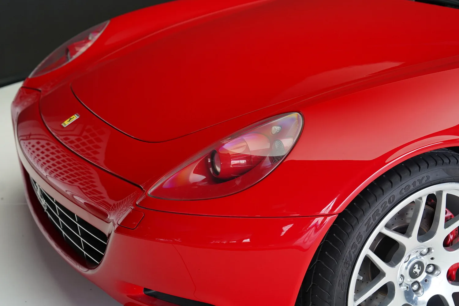 2005 Ferrari 612 Scaglietti, 8/13