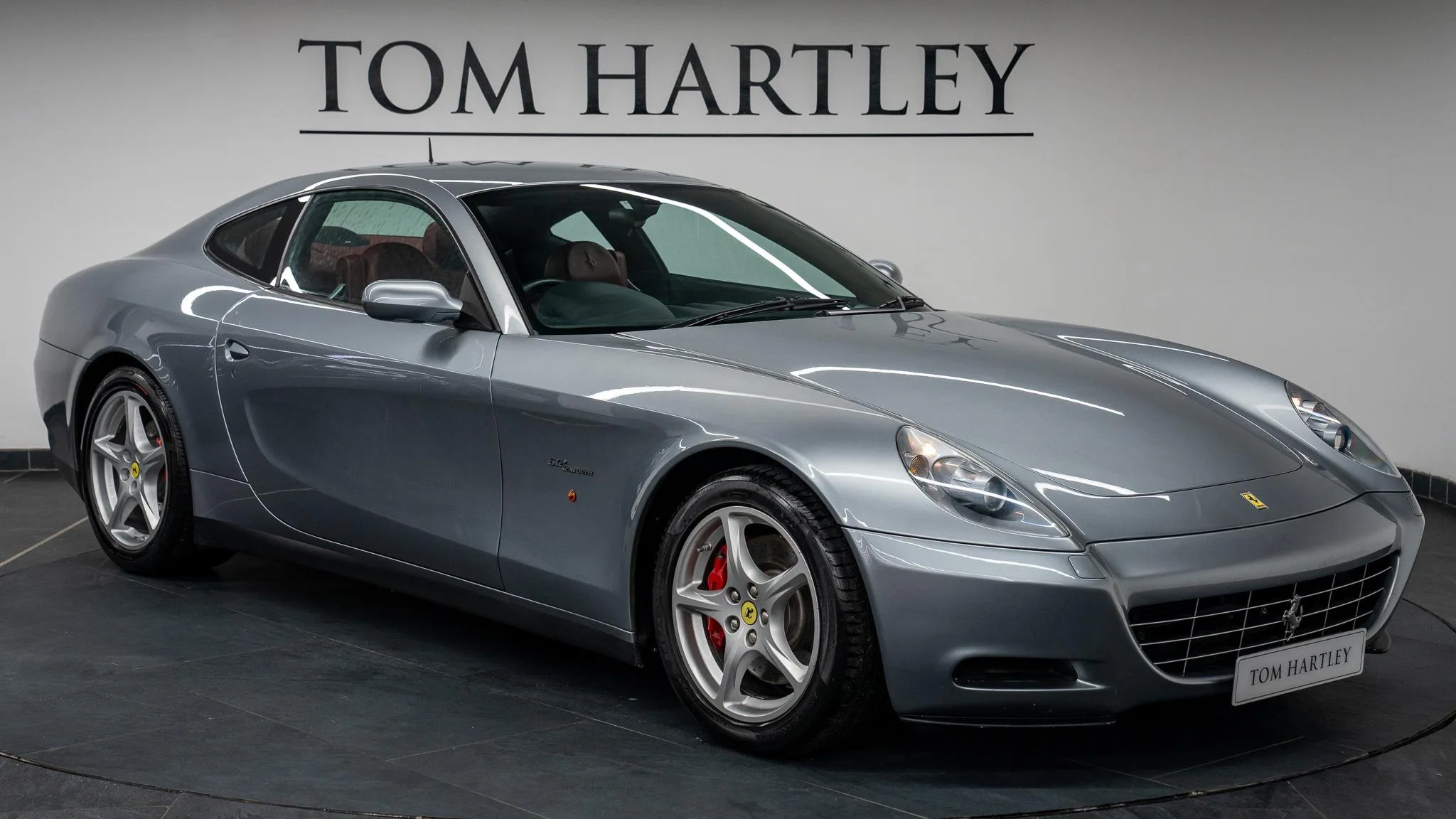 2005 Ferrari 612 Scaglietti proposée par un concessionnaire spécialisé à Swadlincote, Royaume-Uni, photo principale