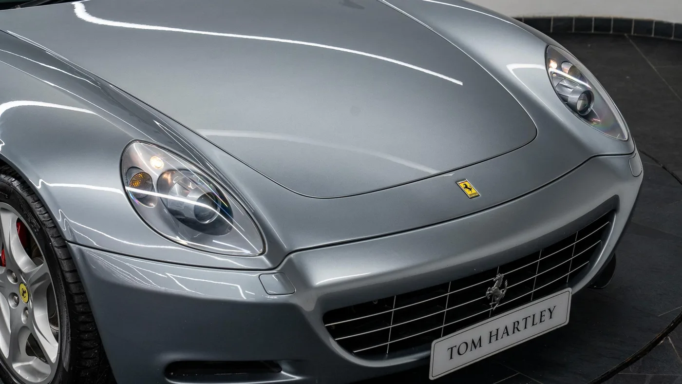 2005 Ferrari 612 Scaglietti proposée par un concessionnaire spécialisé à Swadlincote, Royaume-Uni, photo 7 sur 15