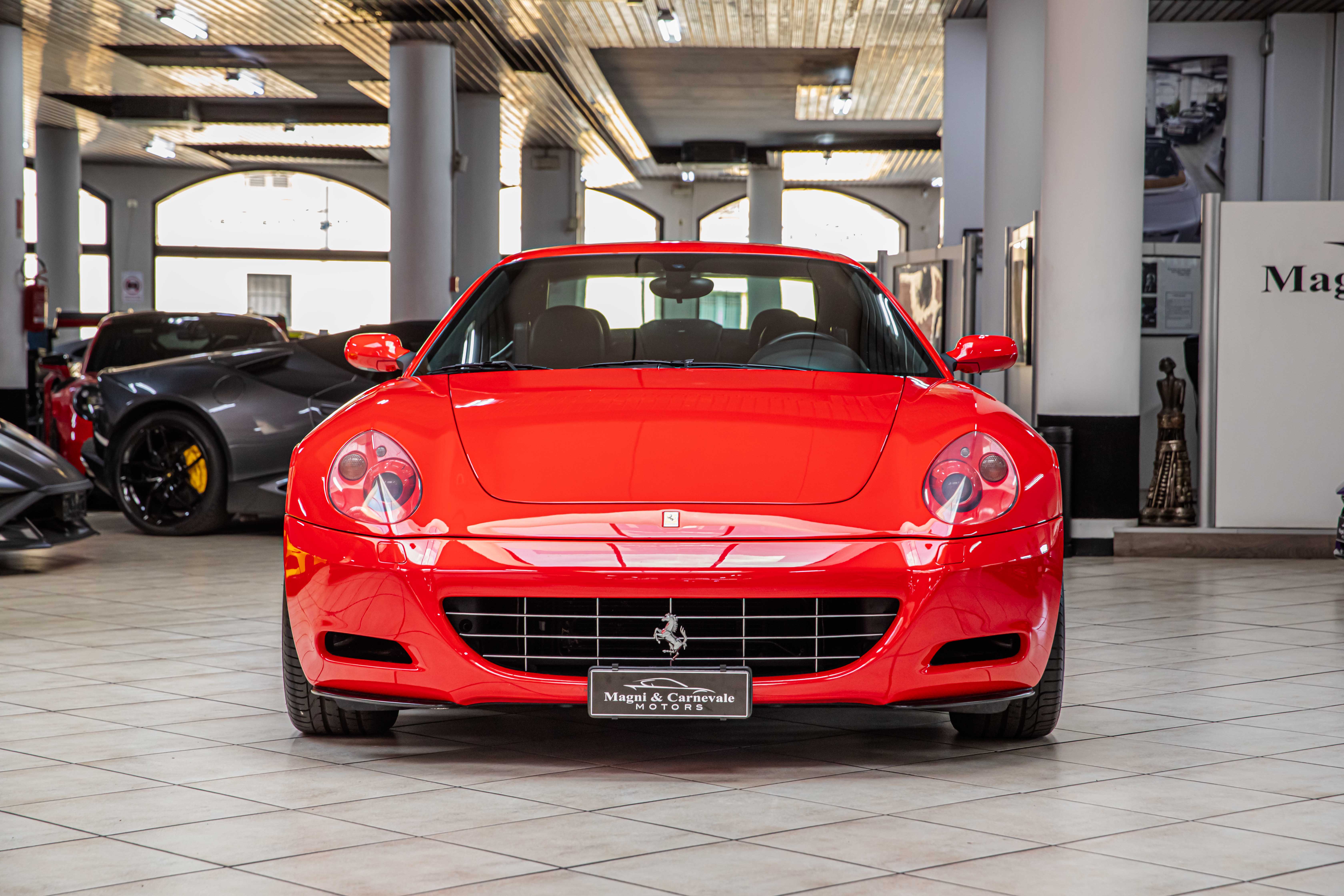 2005 Ferrari 612 Scaglietti manual proposée par un concessionnaire spécialisé à Milan, Italie, photo 6 sur 20
