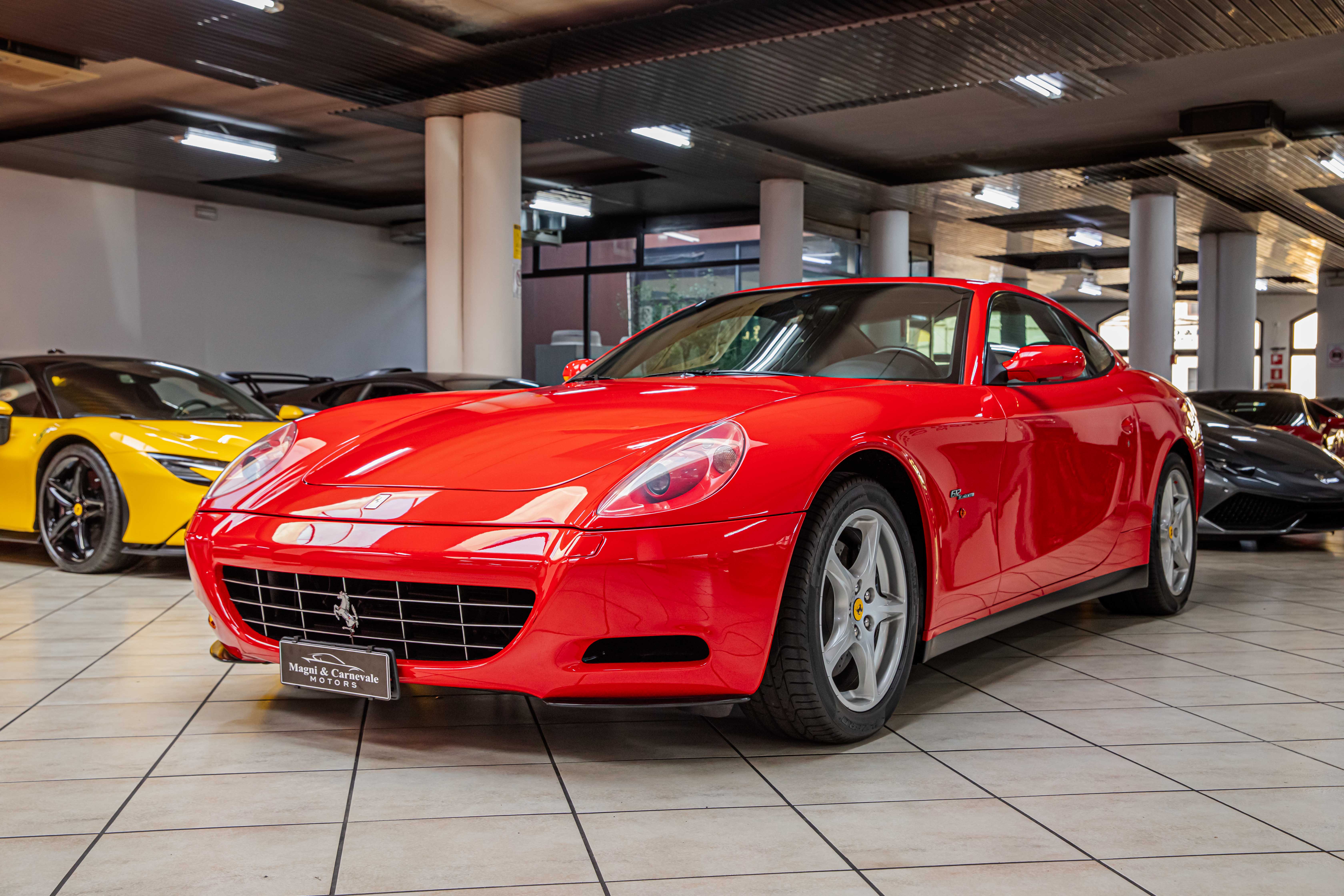 2005 Ferrari 612 Scaglietti manual proposée par un concessionnaire spécialisé à Milan, Italie, photo 7 sur 20