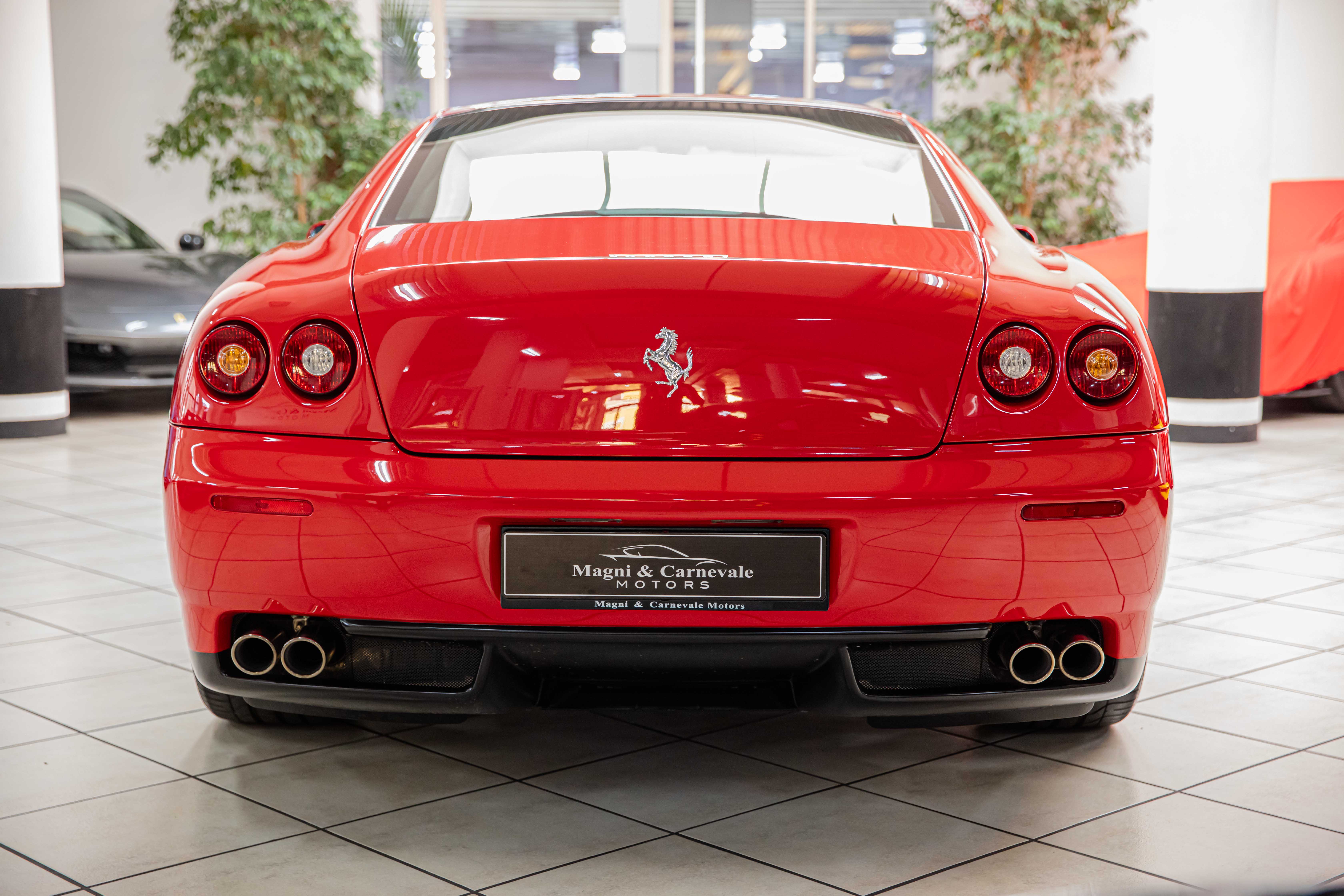2005 Ferrari 612 Scaglietti manual proposée par un concessionnaire spécialisé à Milan, Italie, photo 10 sur 20