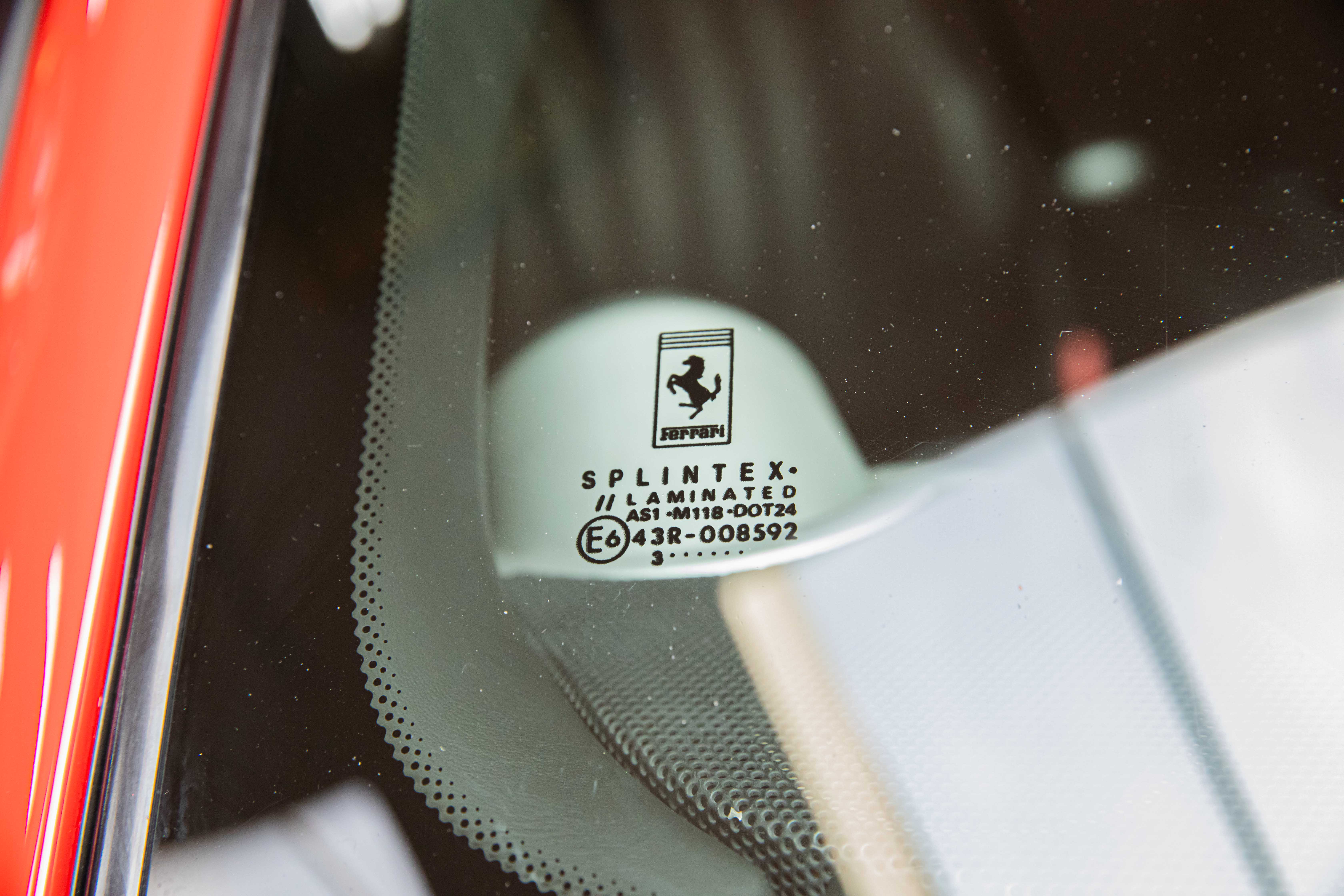 2005 Ferrari 612 Scaglietti manual proposée par un concessionnaire spécialisé à Milan, Italie, photo 14 sur 20